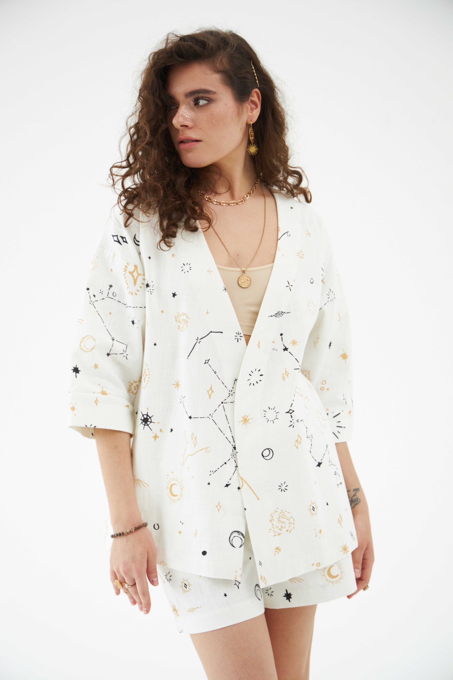 MANTRA set: короткое кимоно с шортами