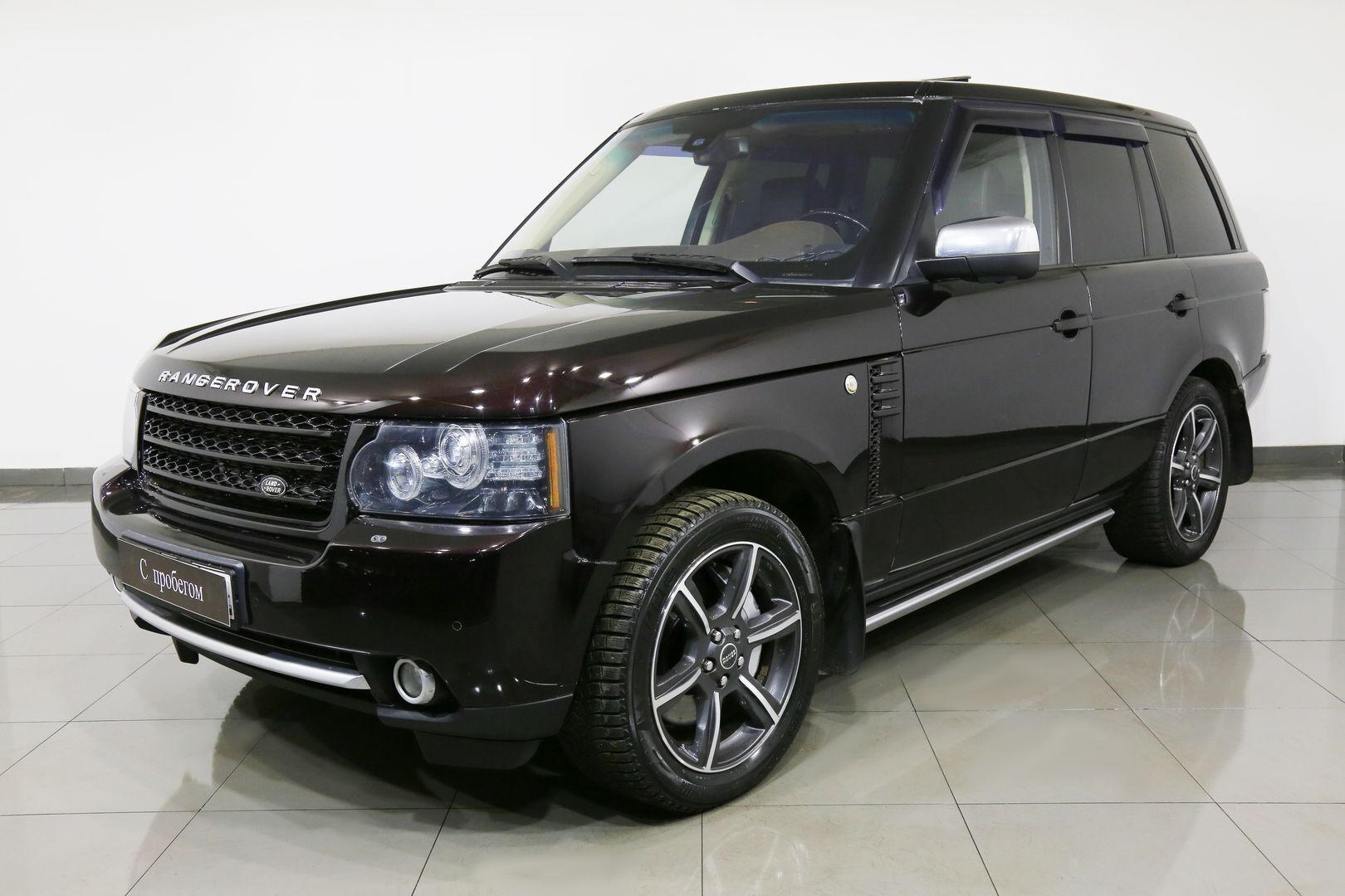 Купить Land Rover Range Rover в автосалоне в Москве: цены и комплектации
