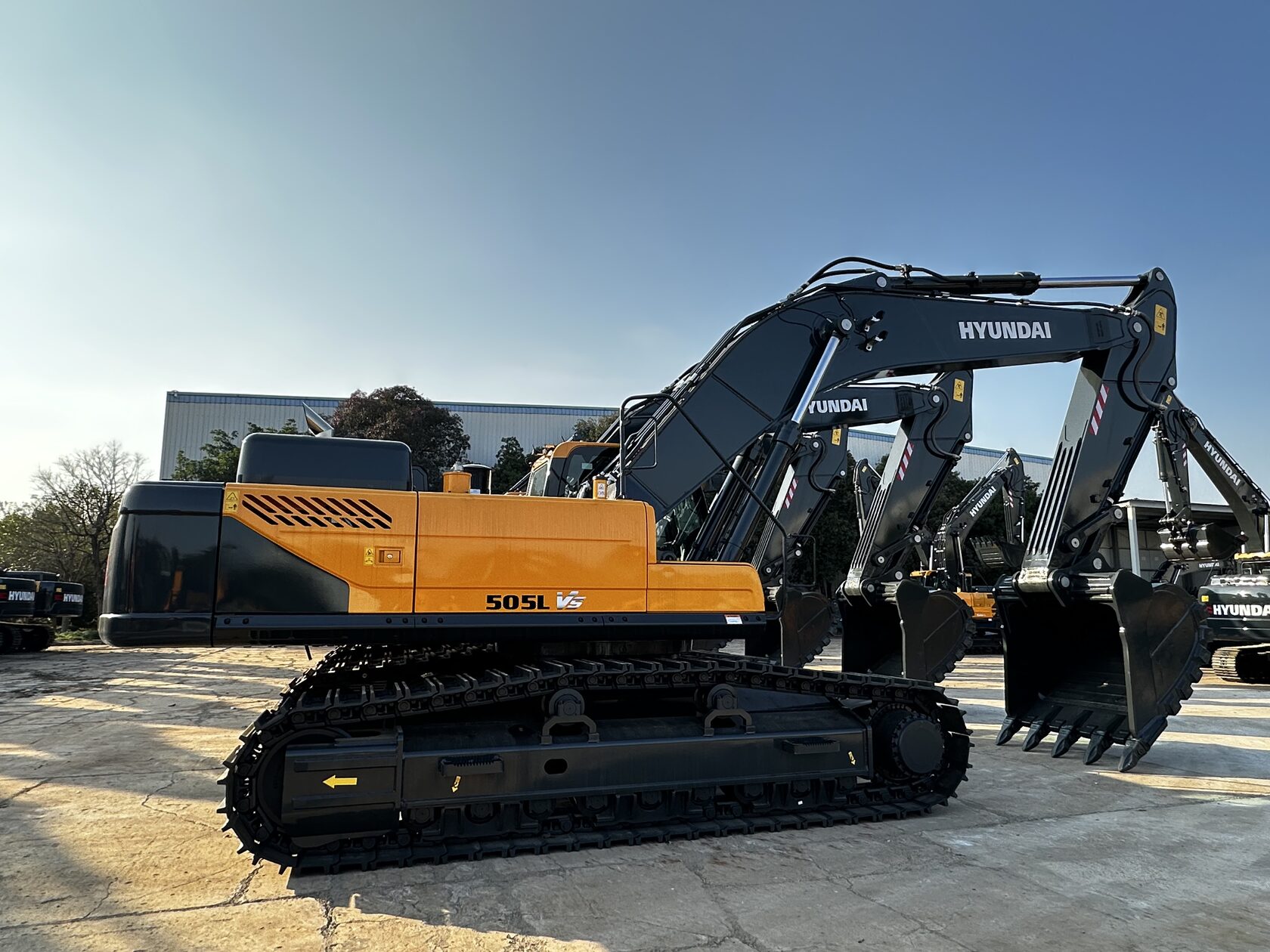 Гусеничный Экскаватор HX505L
