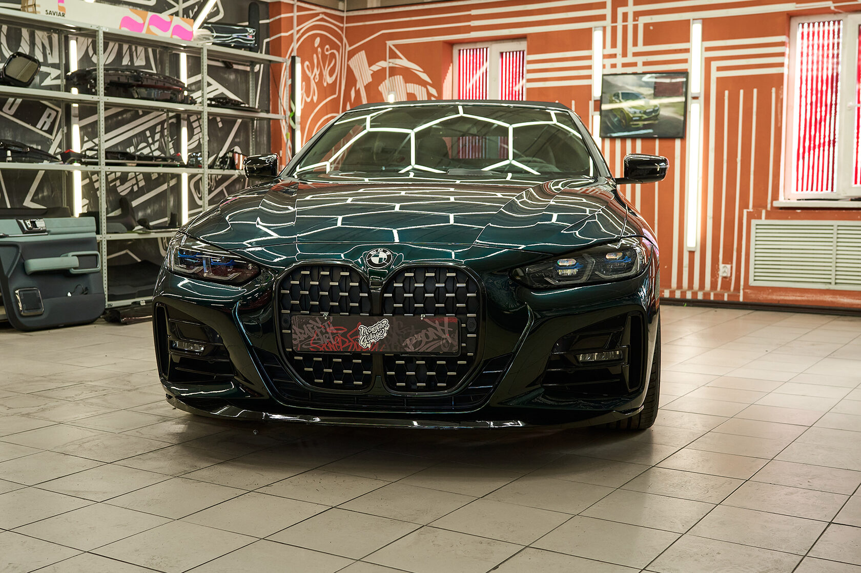 BMW 4 Cabrio — зелёный глянец, фото 7 проекта Monster Garage