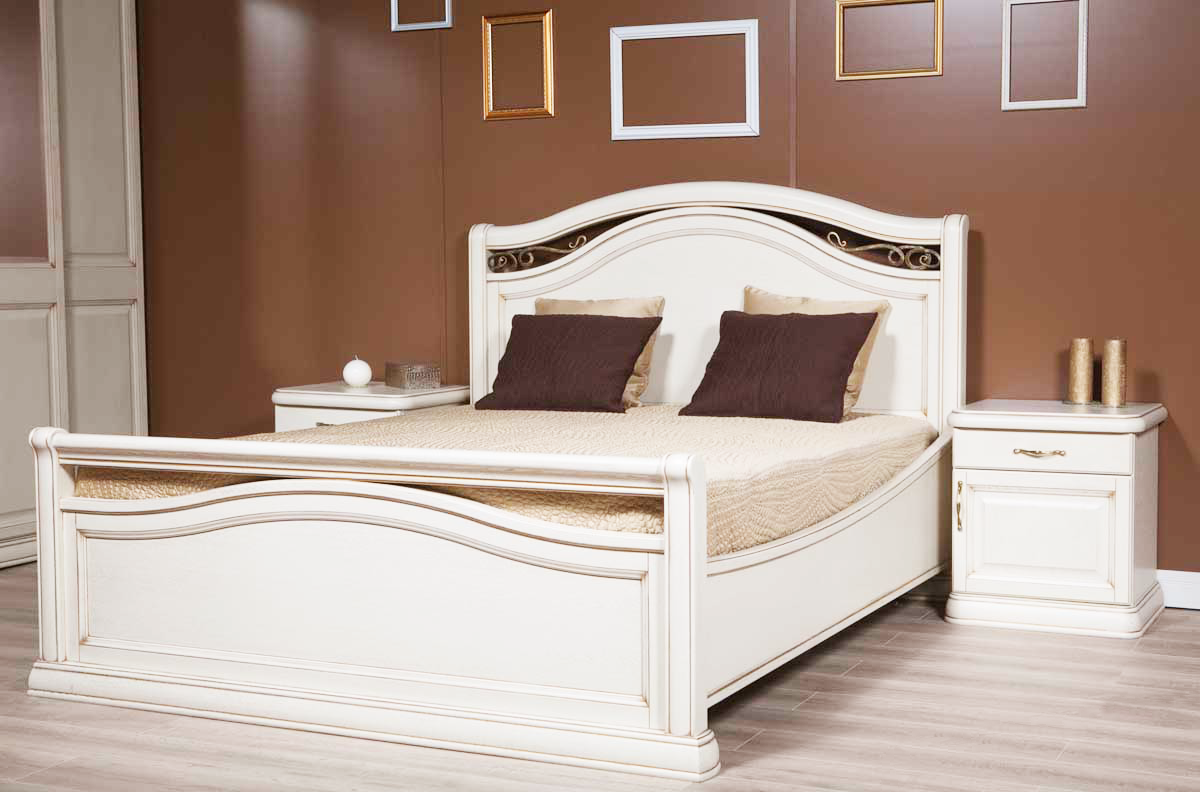 белорусская кровать из массива