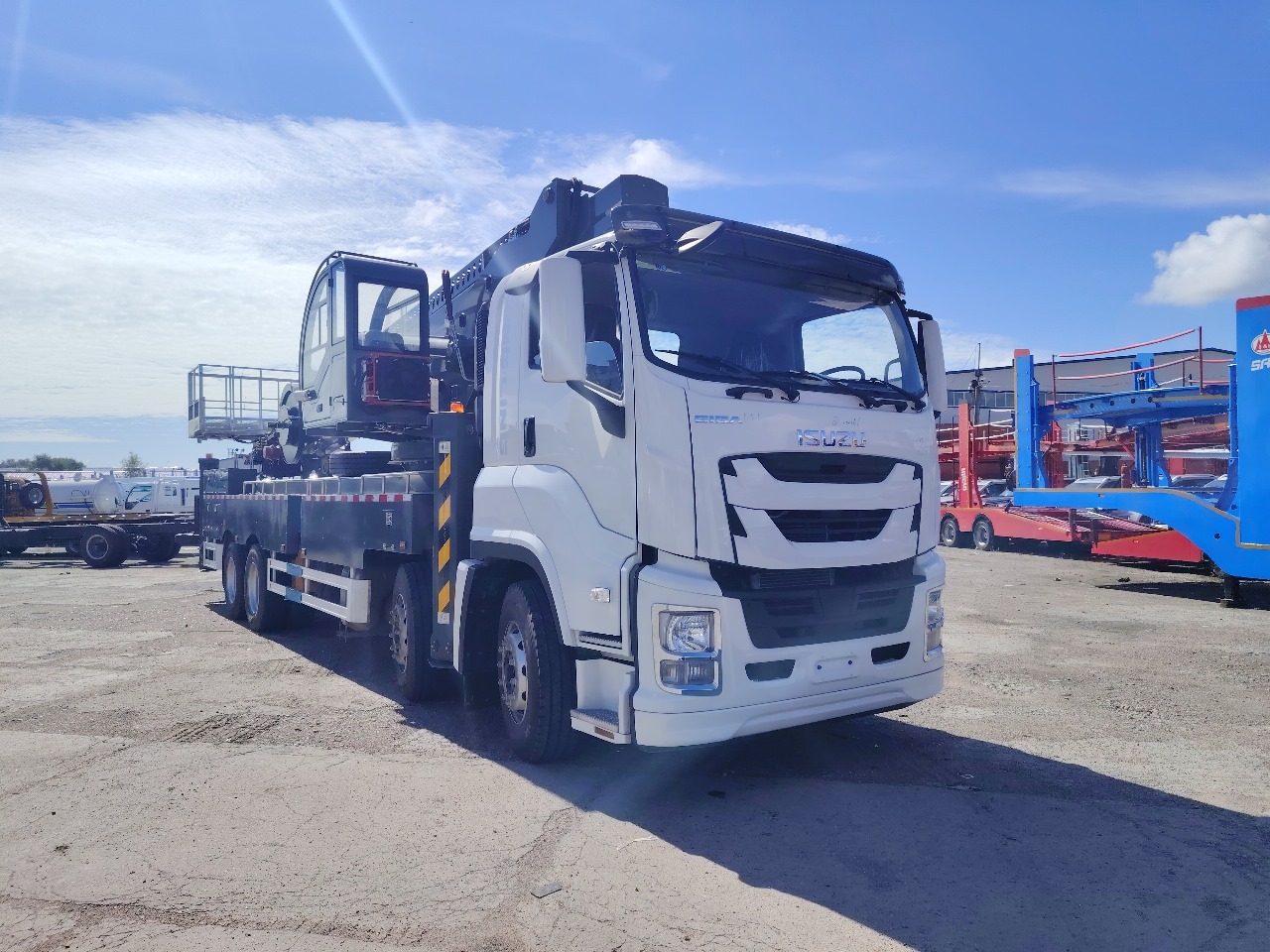 Автовышка Isuzu Giga 70 метров