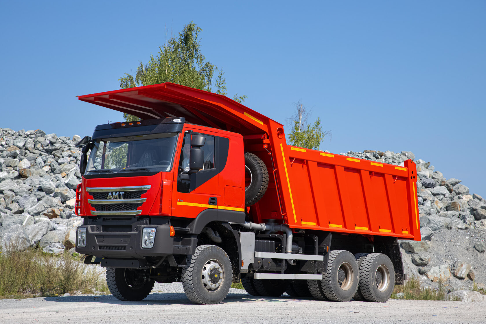 Самосвал AMT 652900 6х6 карьерный кузов