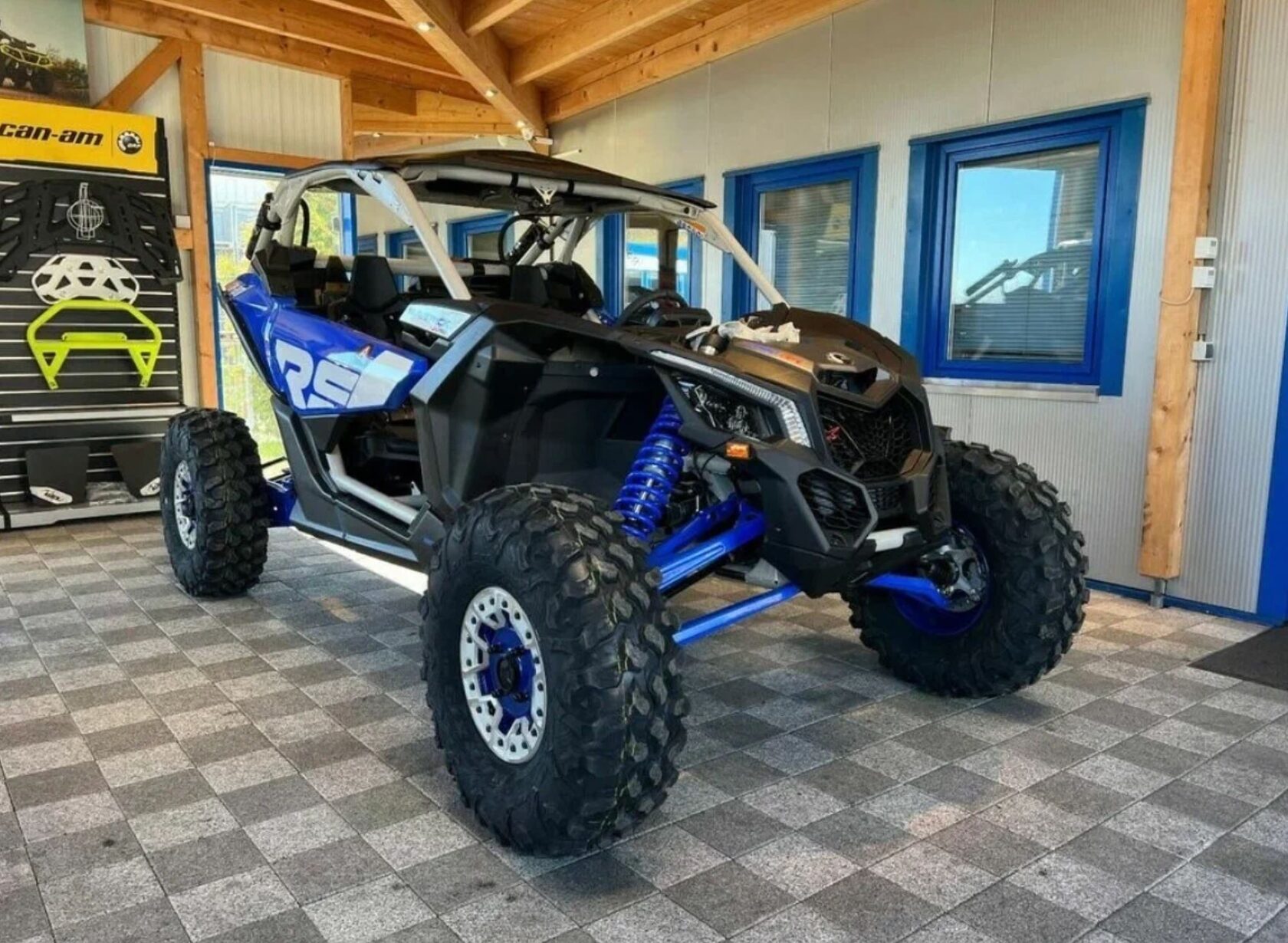 Багги can am Maverick x3