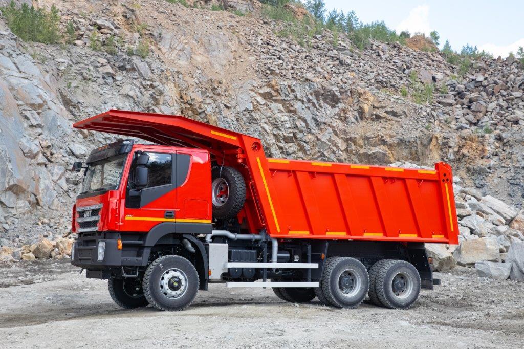 Самосвал AMT 652900 6х6 карьерный кузов