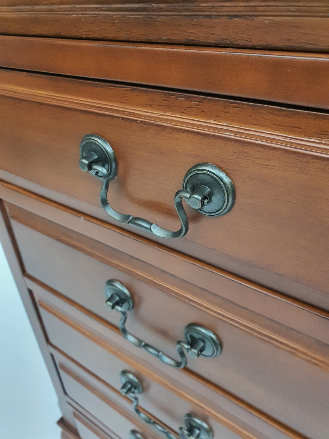 Комод  Miranda&Serena   ST9314 FB  