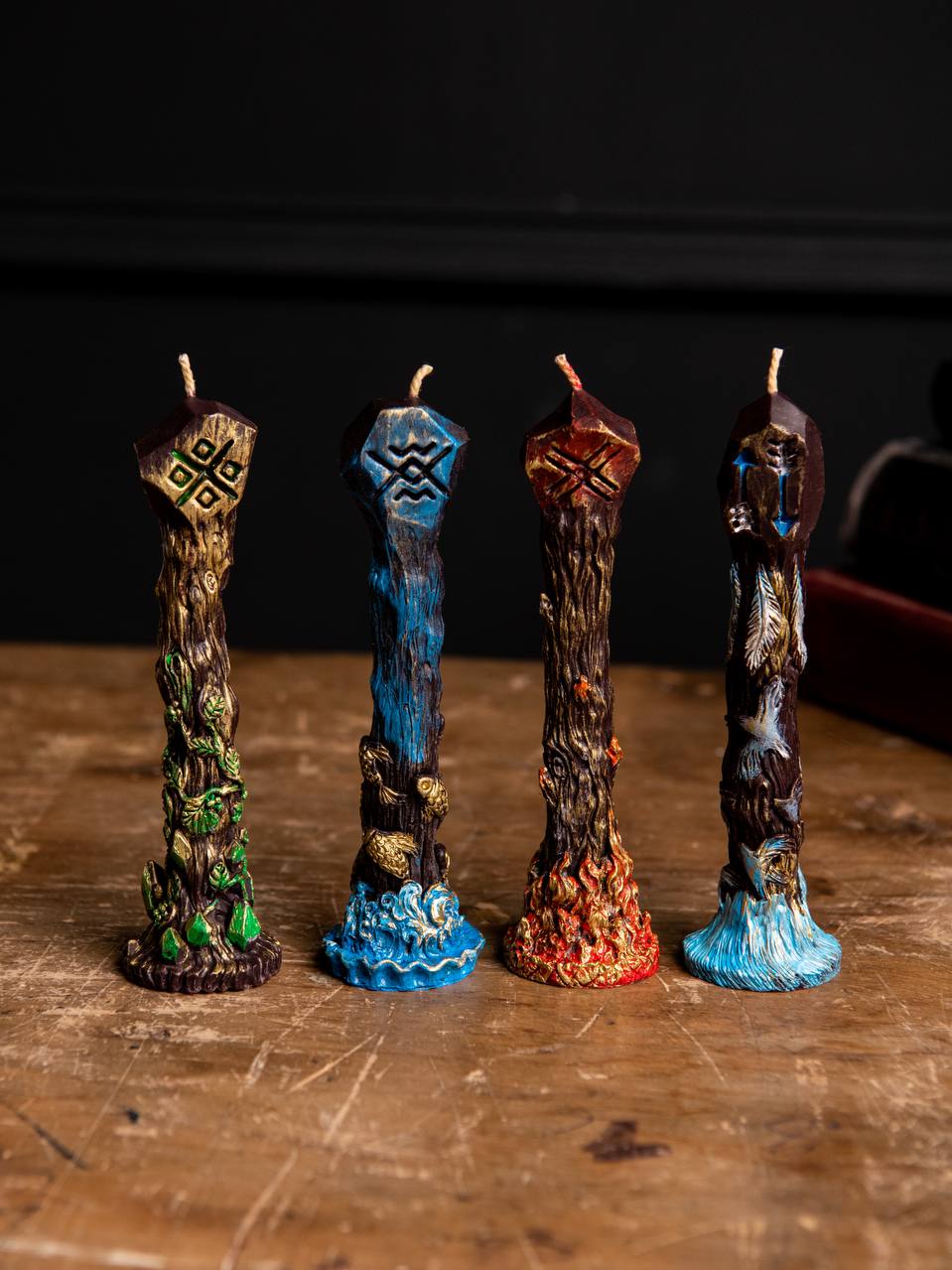 магический скипетр. изумрудный скипетр. посох волшебника. волшебный посох. волшебные палочки стихий.