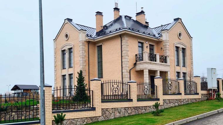Современный дом в Английском стиле Уварово