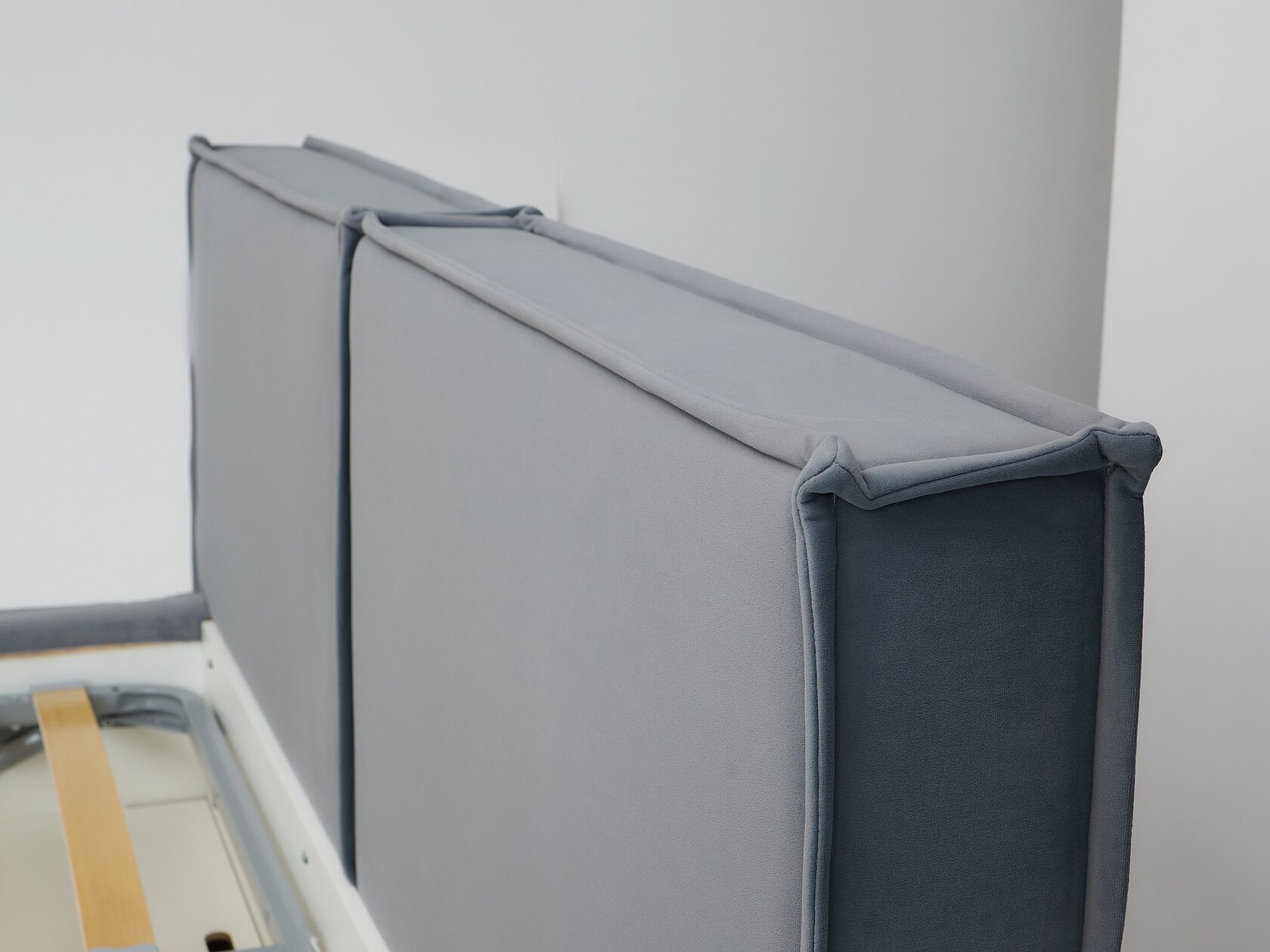 Красивое мягкое изголовье