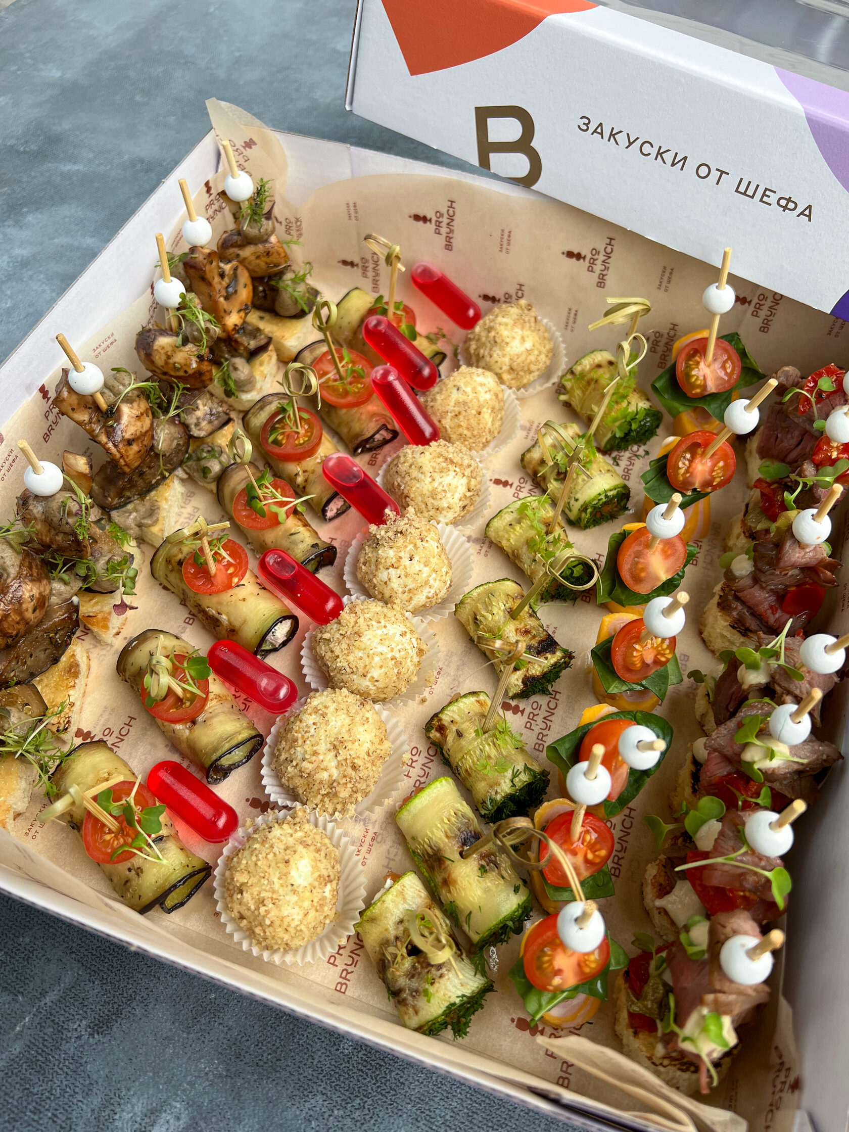 Party mix box , размер L