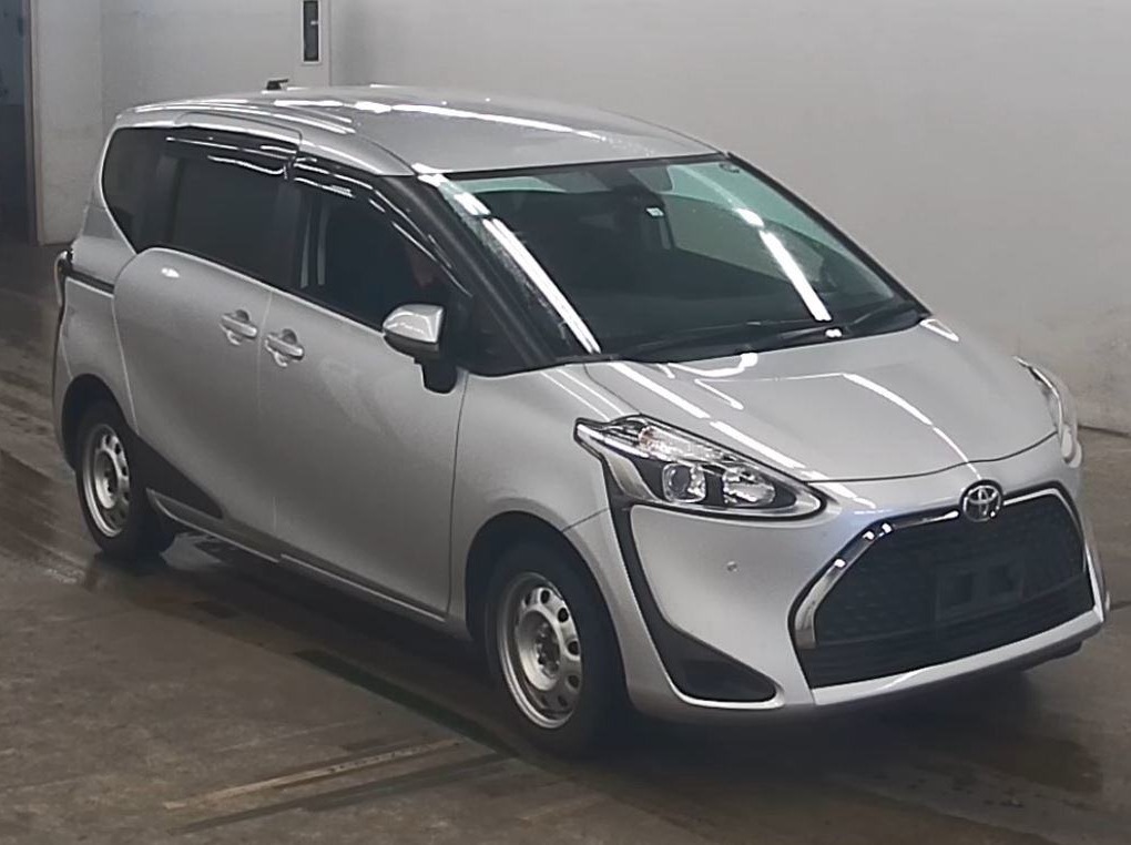 TOYOTA SIENTA X 4WD