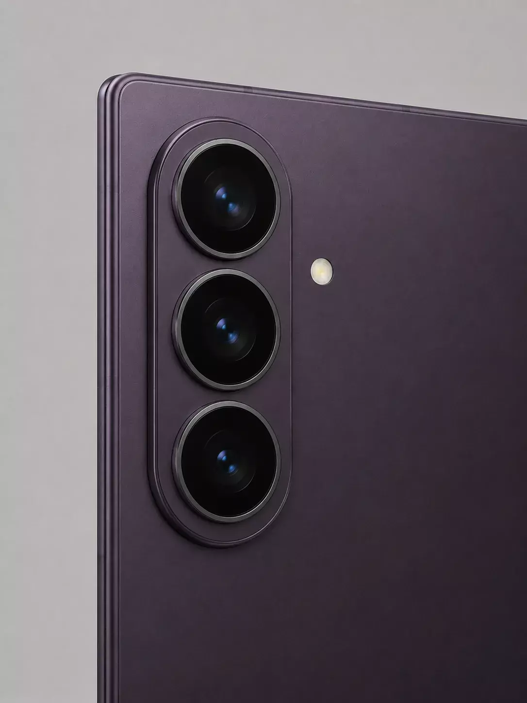 Galaxy Z Fold 8 Ultra, фиолетовый — фото 6