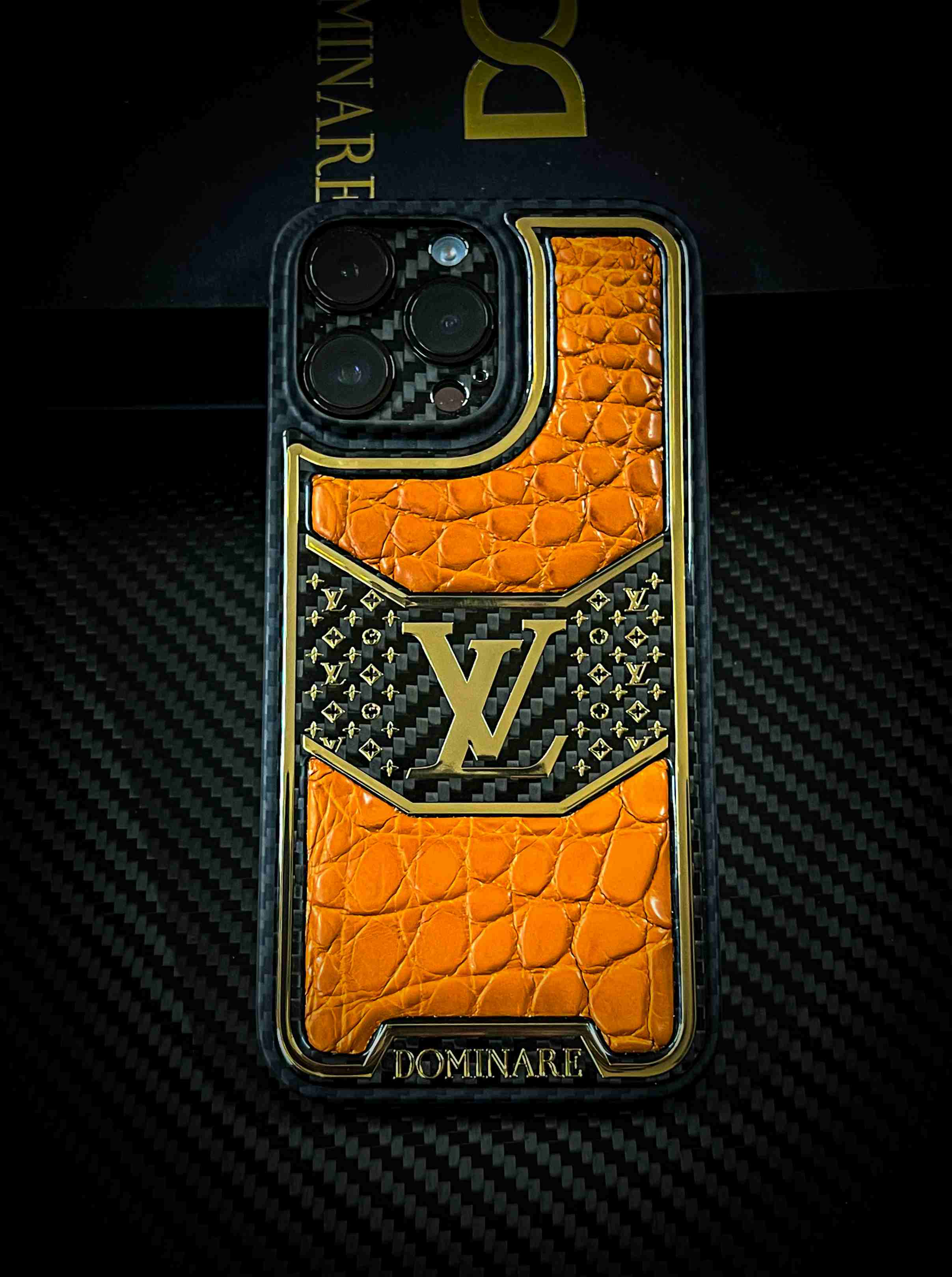 Чехол Dominare Louis Vuitton из кожи крокодила на Iphone