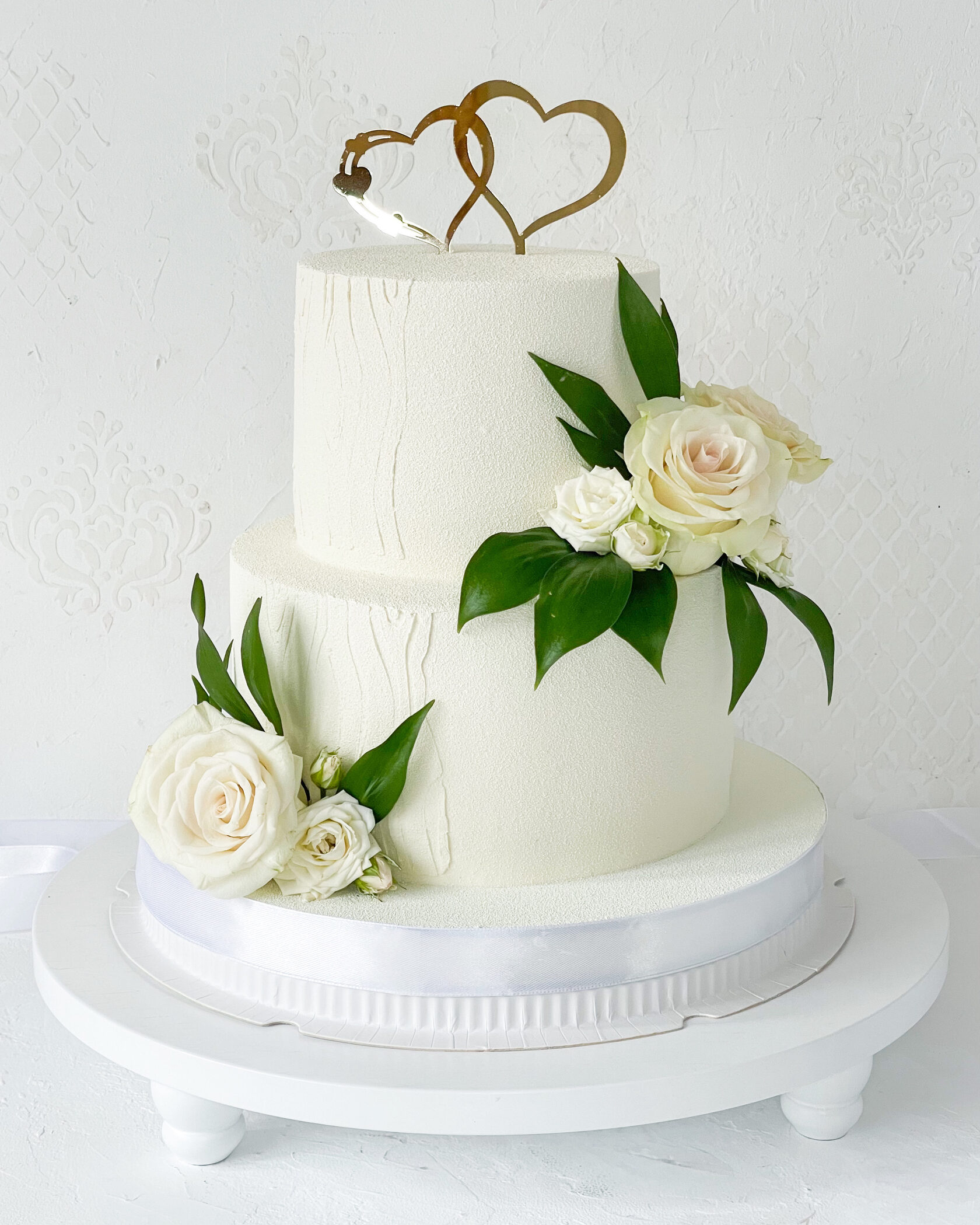 свадебный торт одноярусный с кольцами