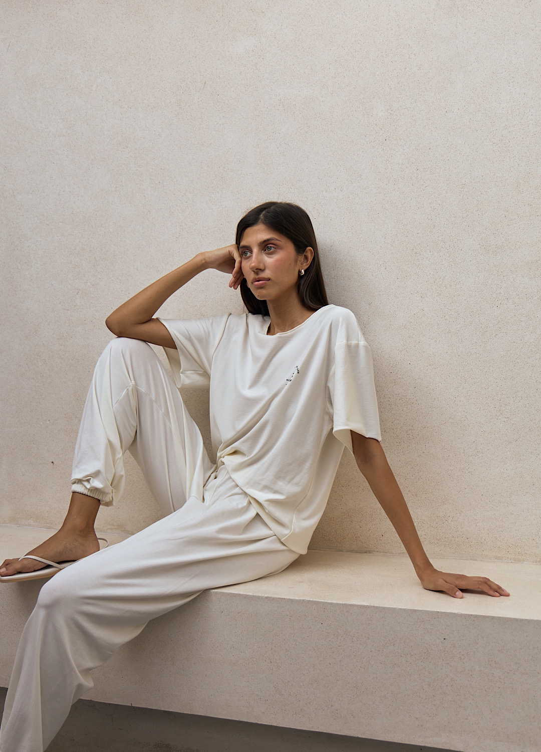 

Расслабленный сет Base: футболка + шаровары - Белые, Milk;белый