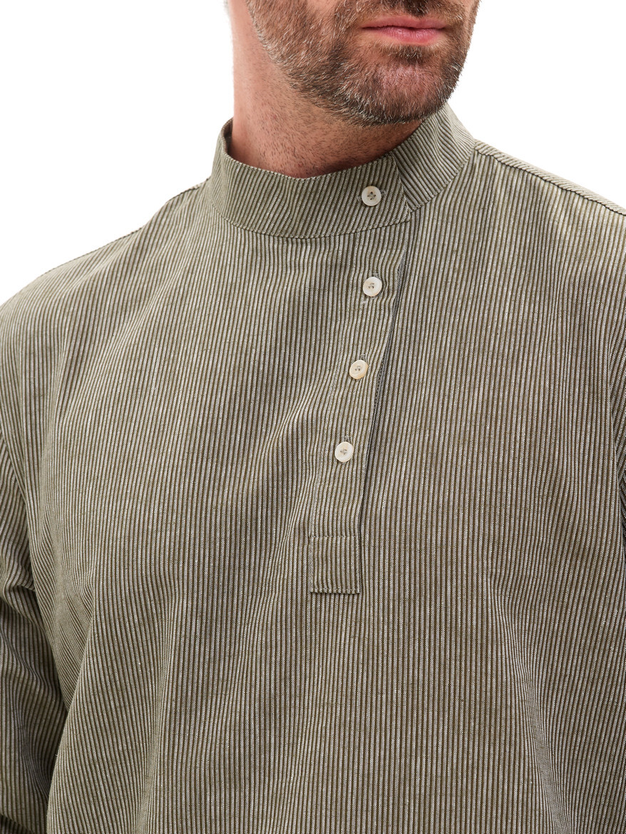 Косоворотка лёгкая в тёмно-зелёную полоску