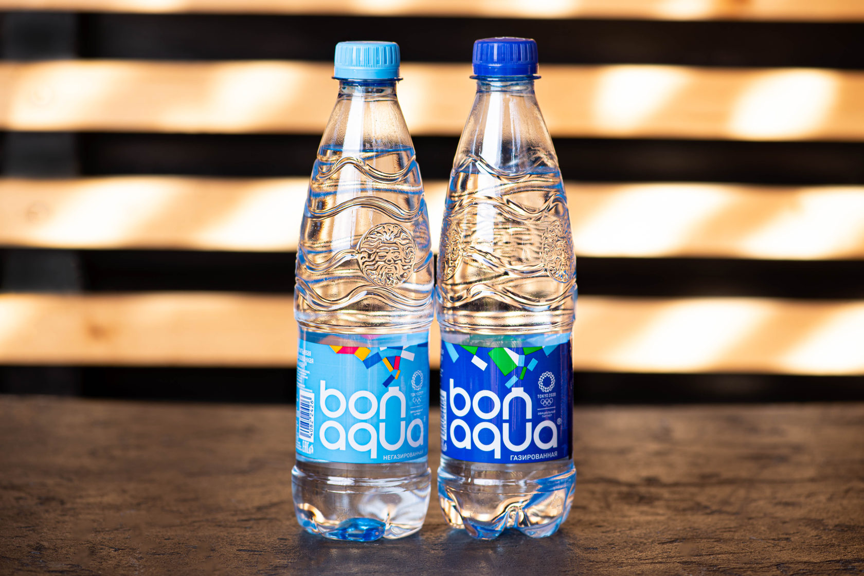 Газированная вода 1.5 литра. Bonaqua ГАЗ 0,5. Вода Бонаква 0.5. Вода Бонаква ГАЗ 0.5Л. Bon Aqua 0.5 негазированная.