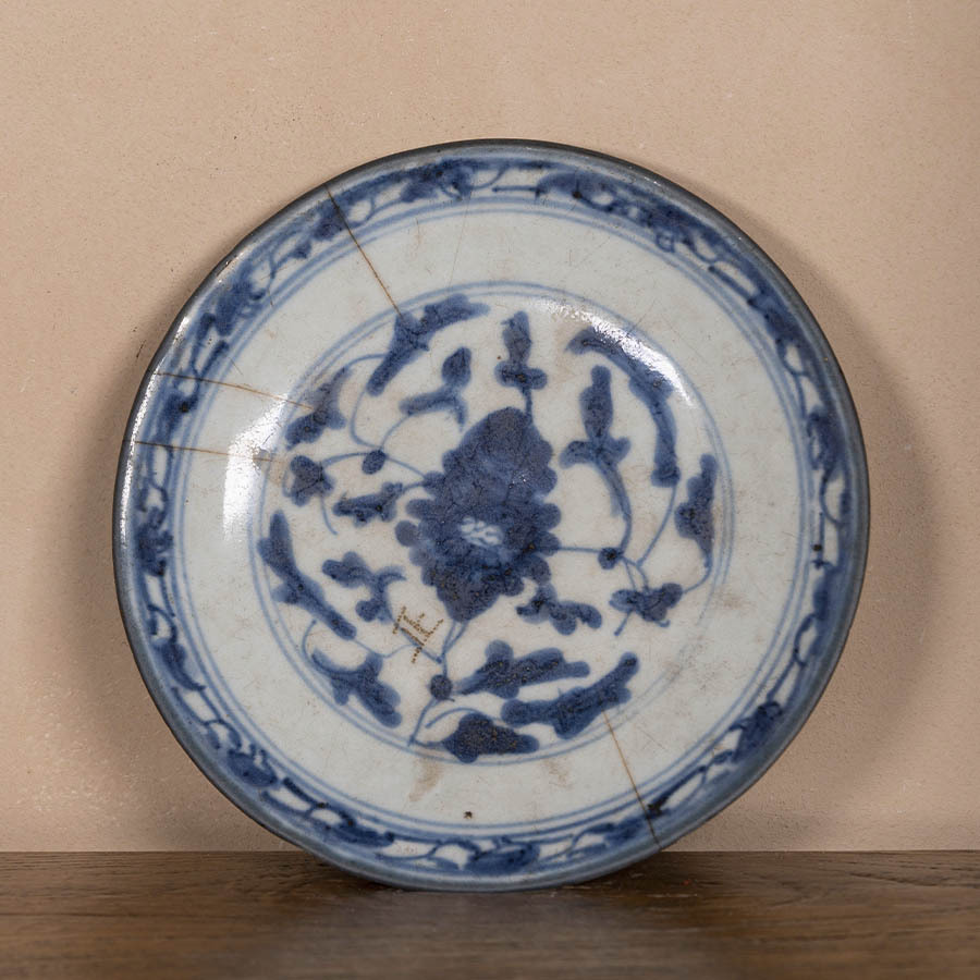 Старинное блюдце-хучэн Цинхуа