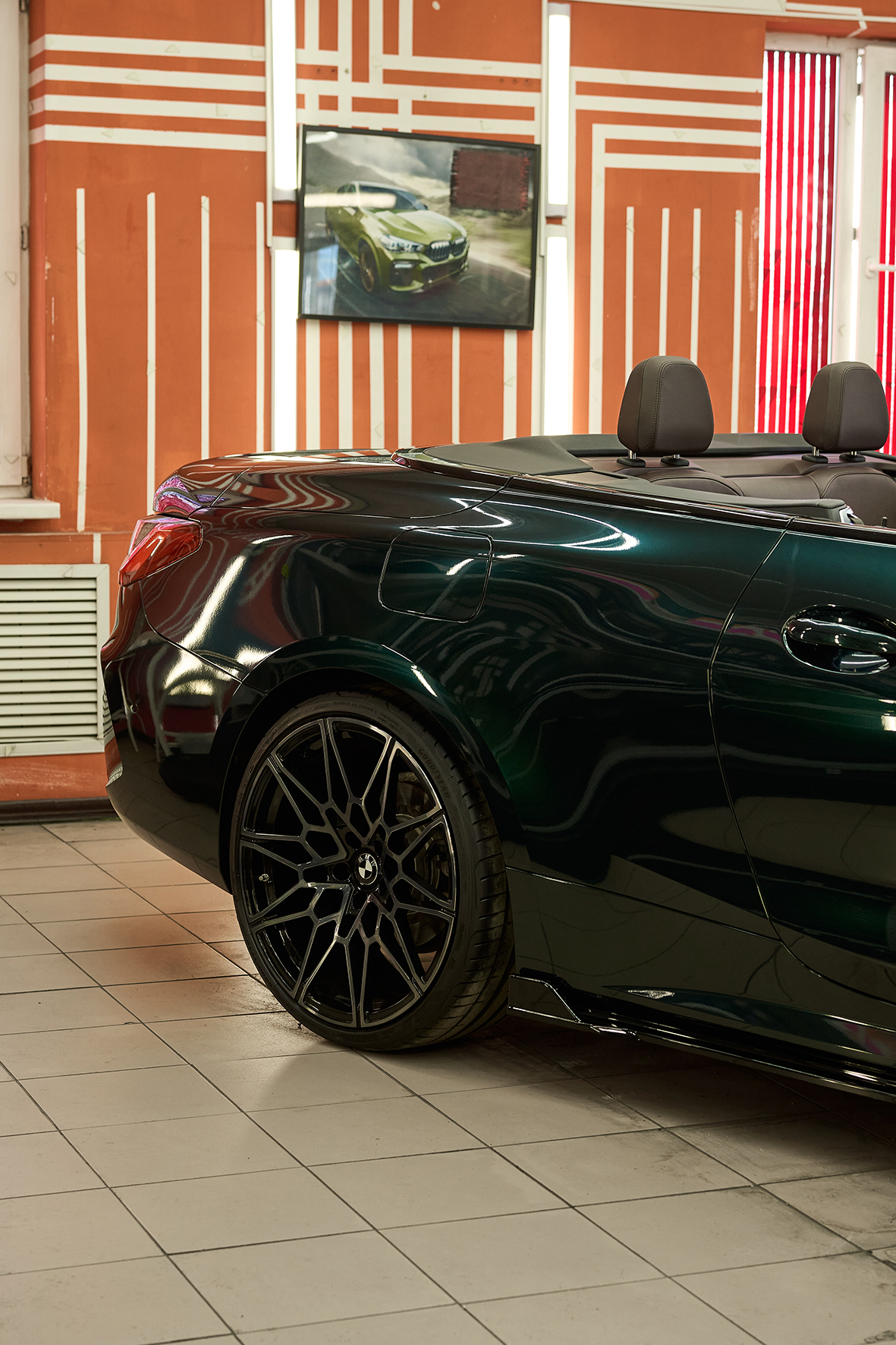 BMW 4 Cabrio — зелёный глянец, фото 11 проекта Monster Garage