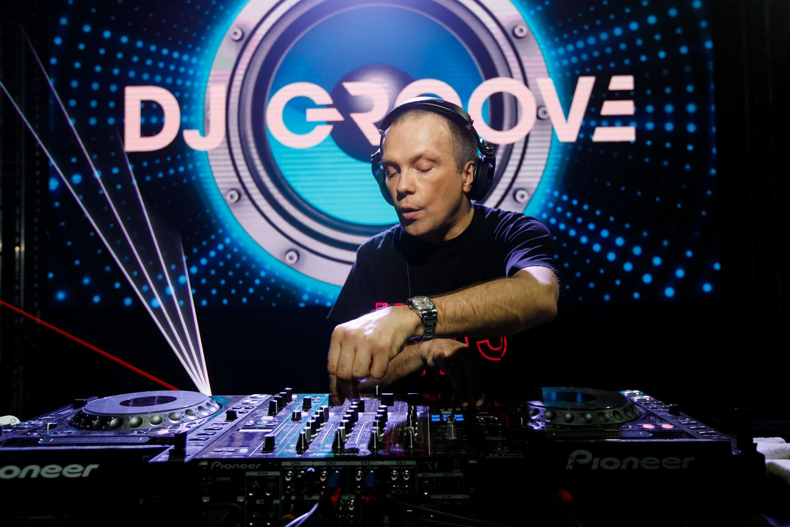 Курс Диджеинг PRO в Аудиошколе DJ Грува