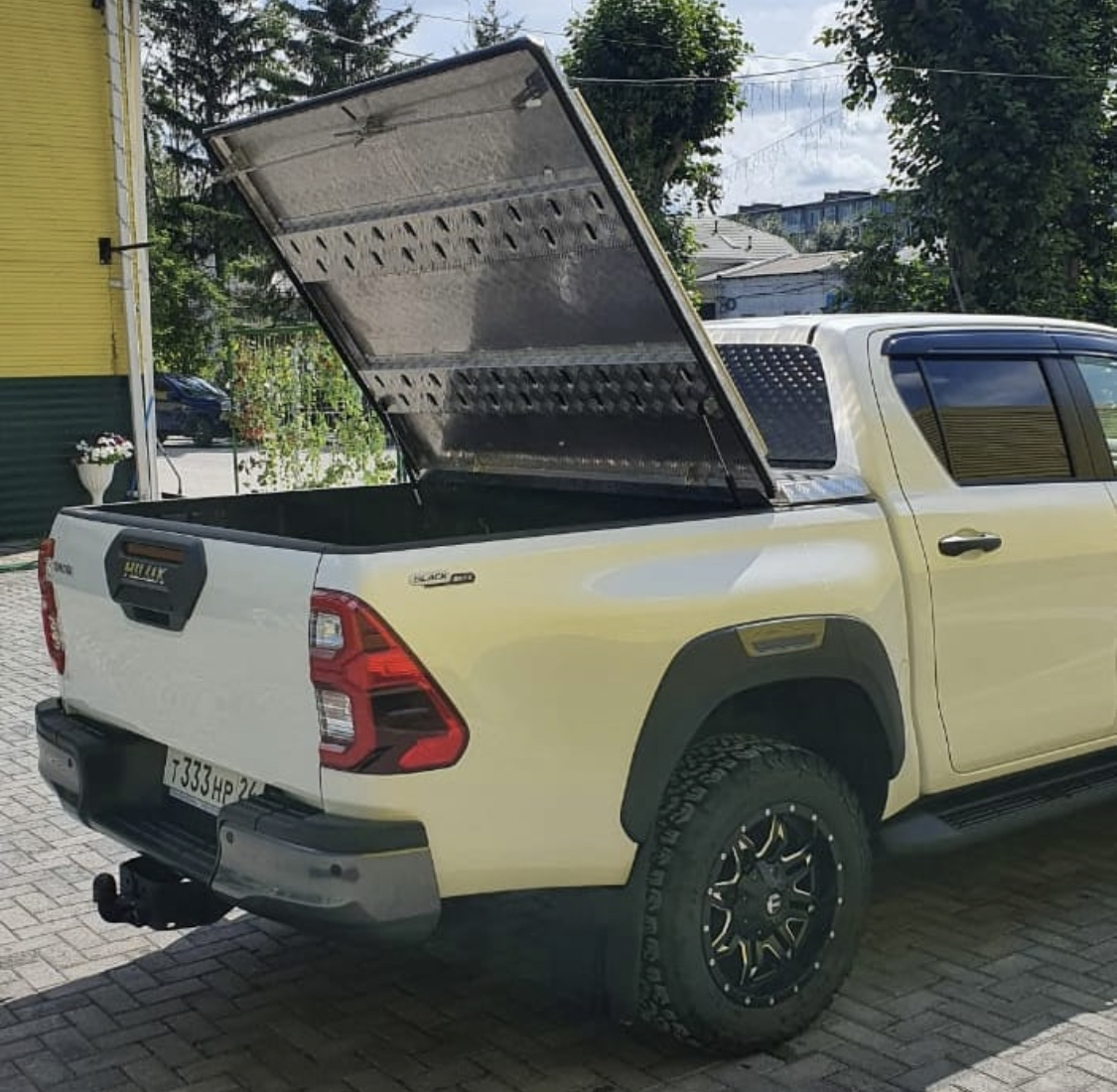 Mazda b2500 крышка кузова роллета