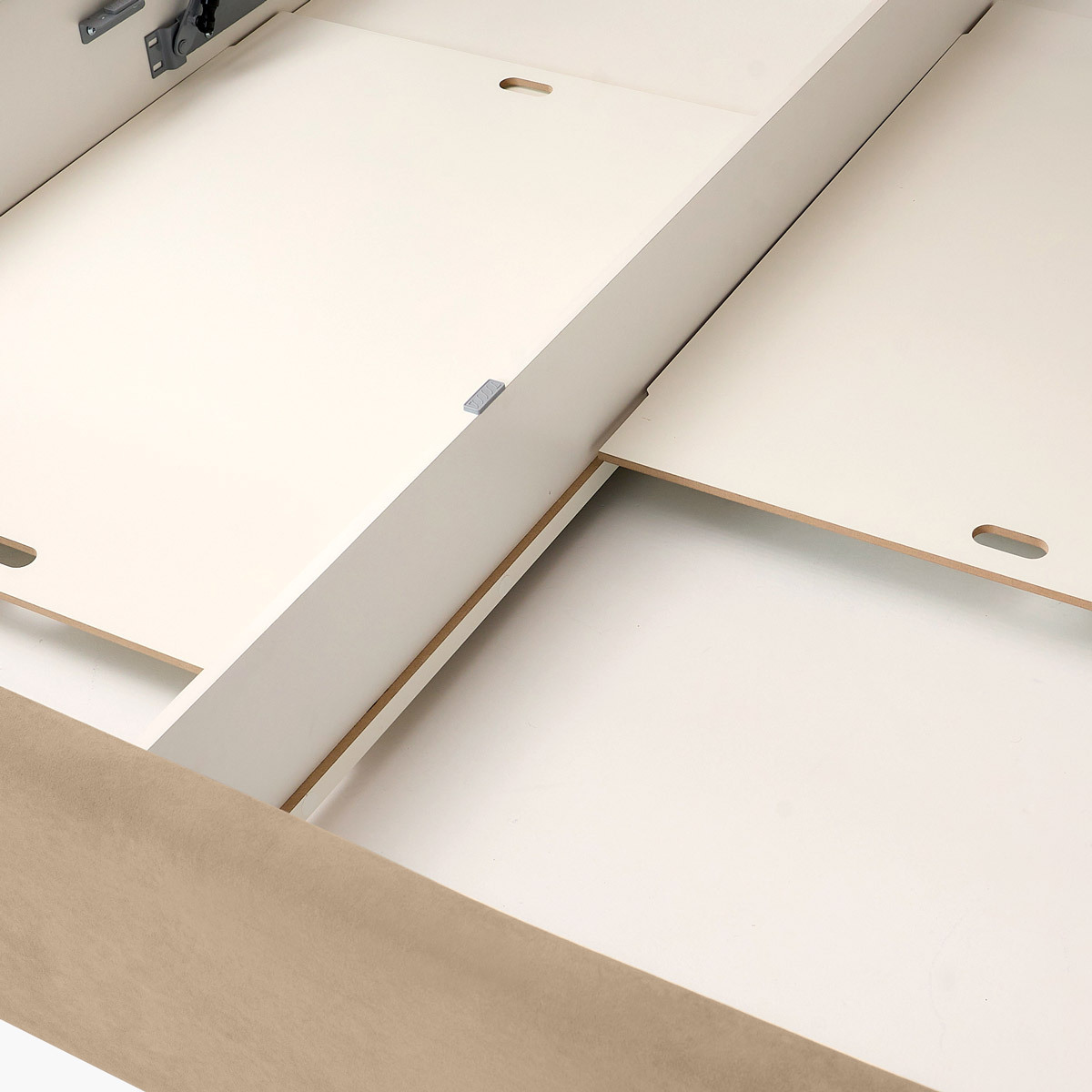 Бельевая ниша со вставным дном*