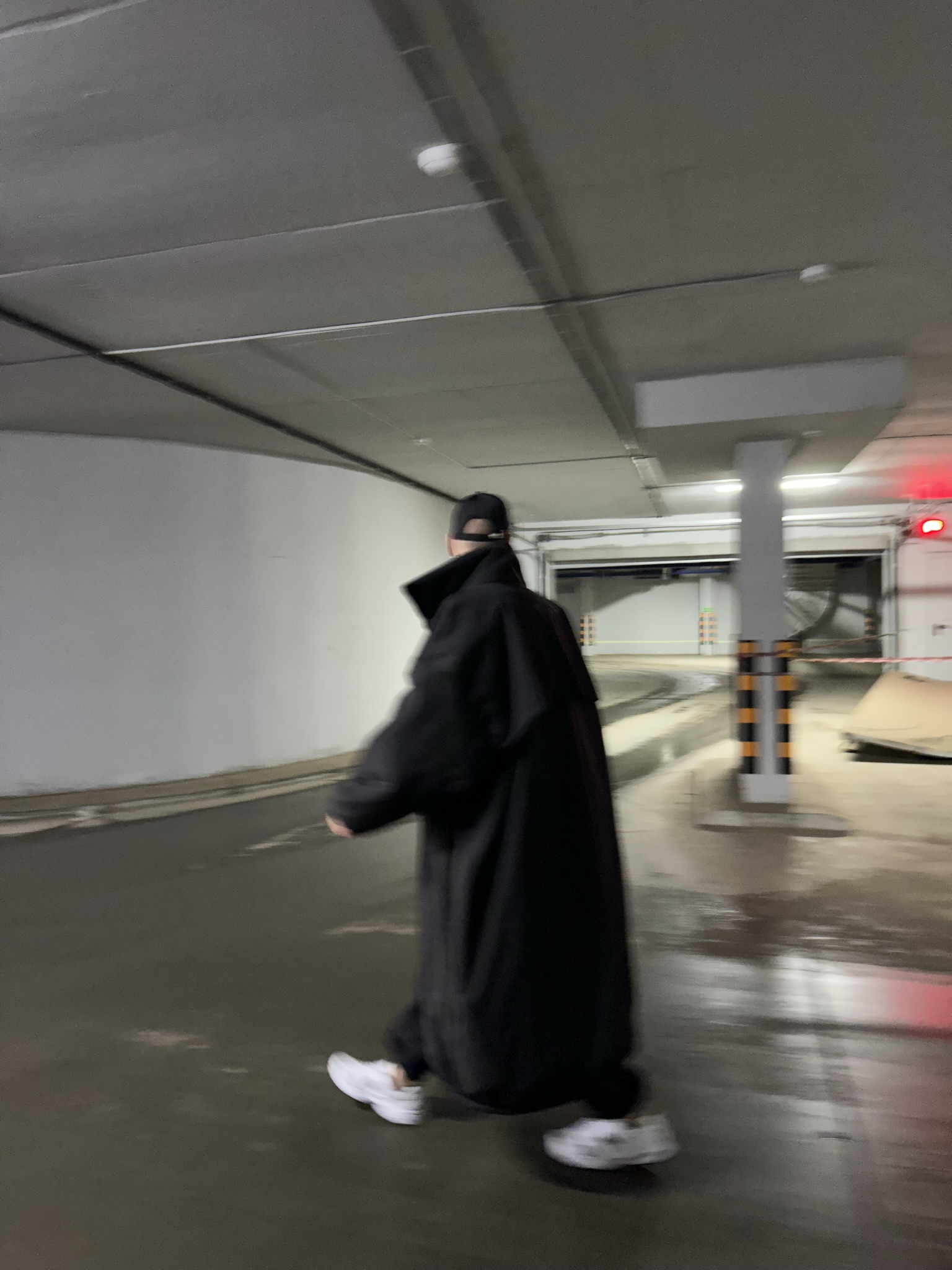 Оверсайз trench coat удлинённого кроя в цвете black