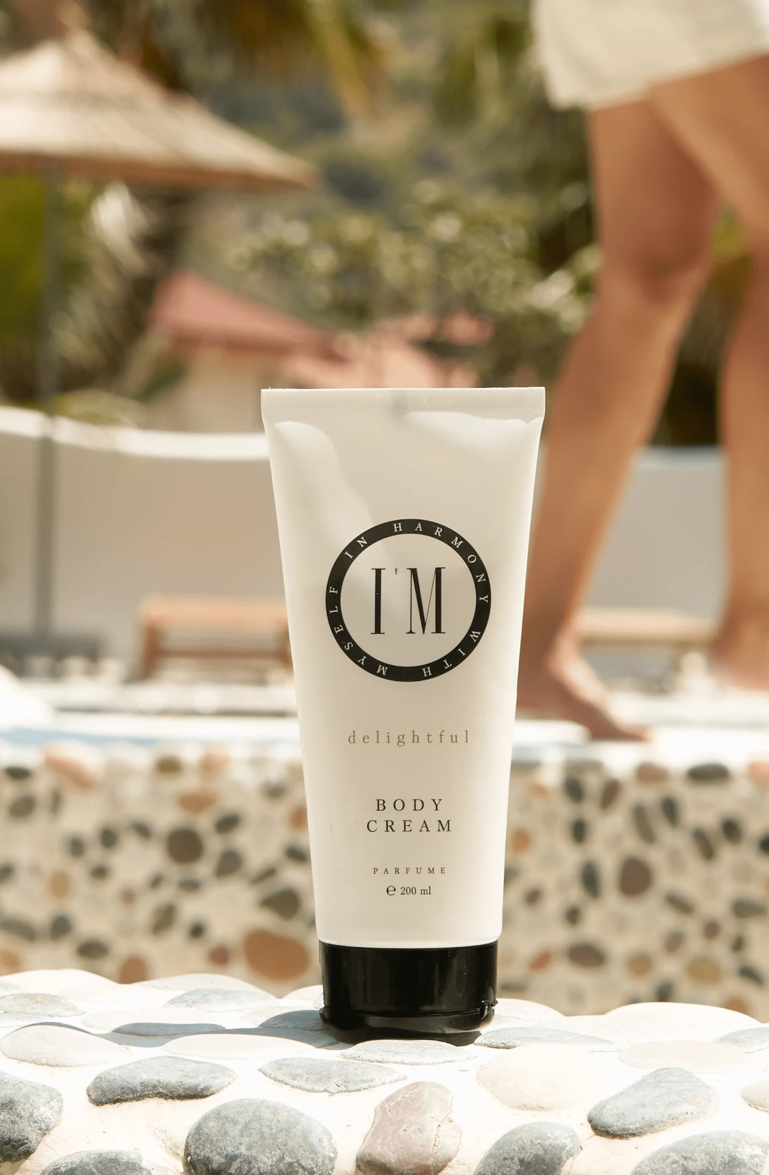 MOISTURIZING PERFUMED CREAM BUTTER FOR THE BODY