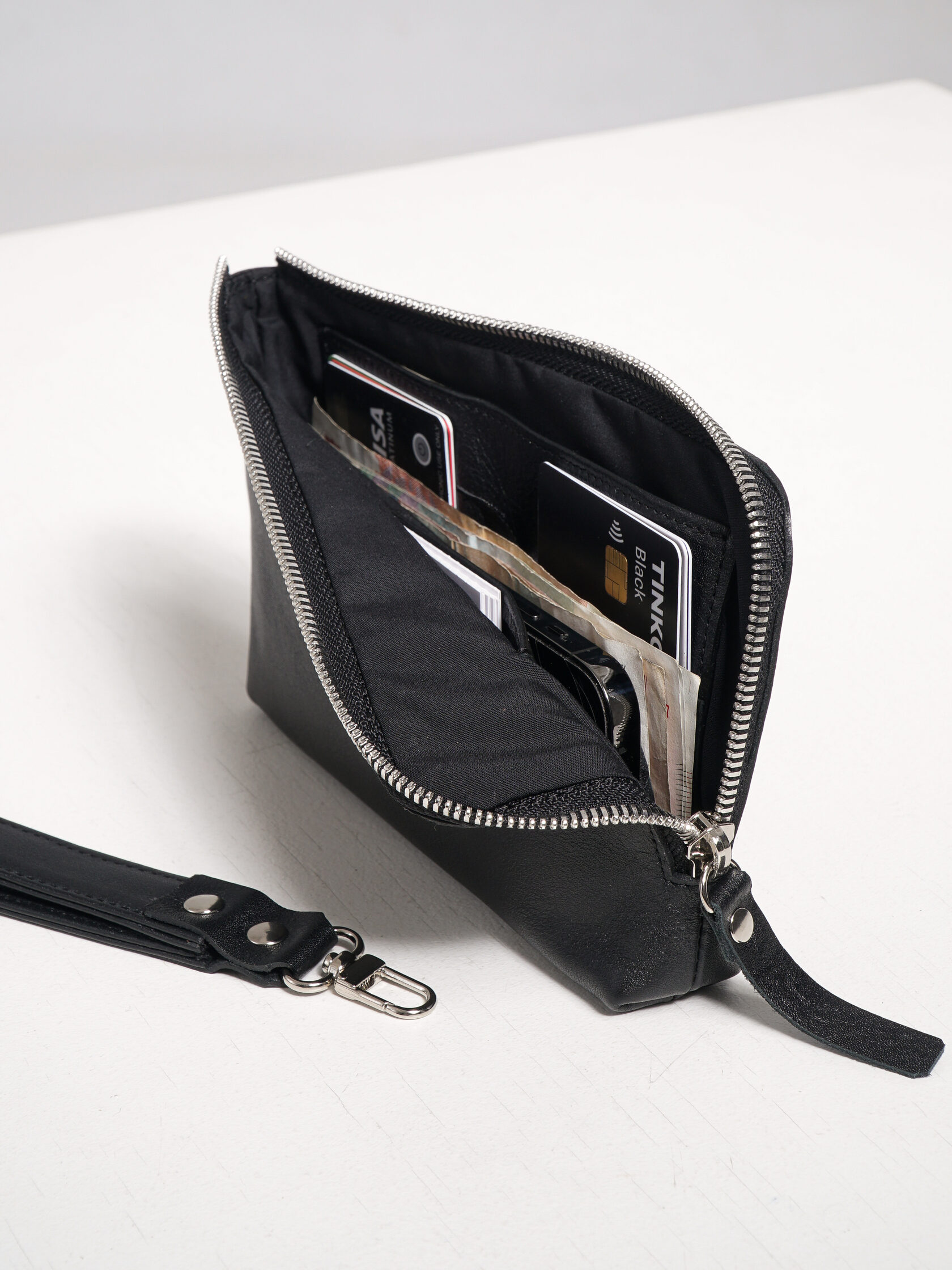 Мужской кожаный мини-клатч