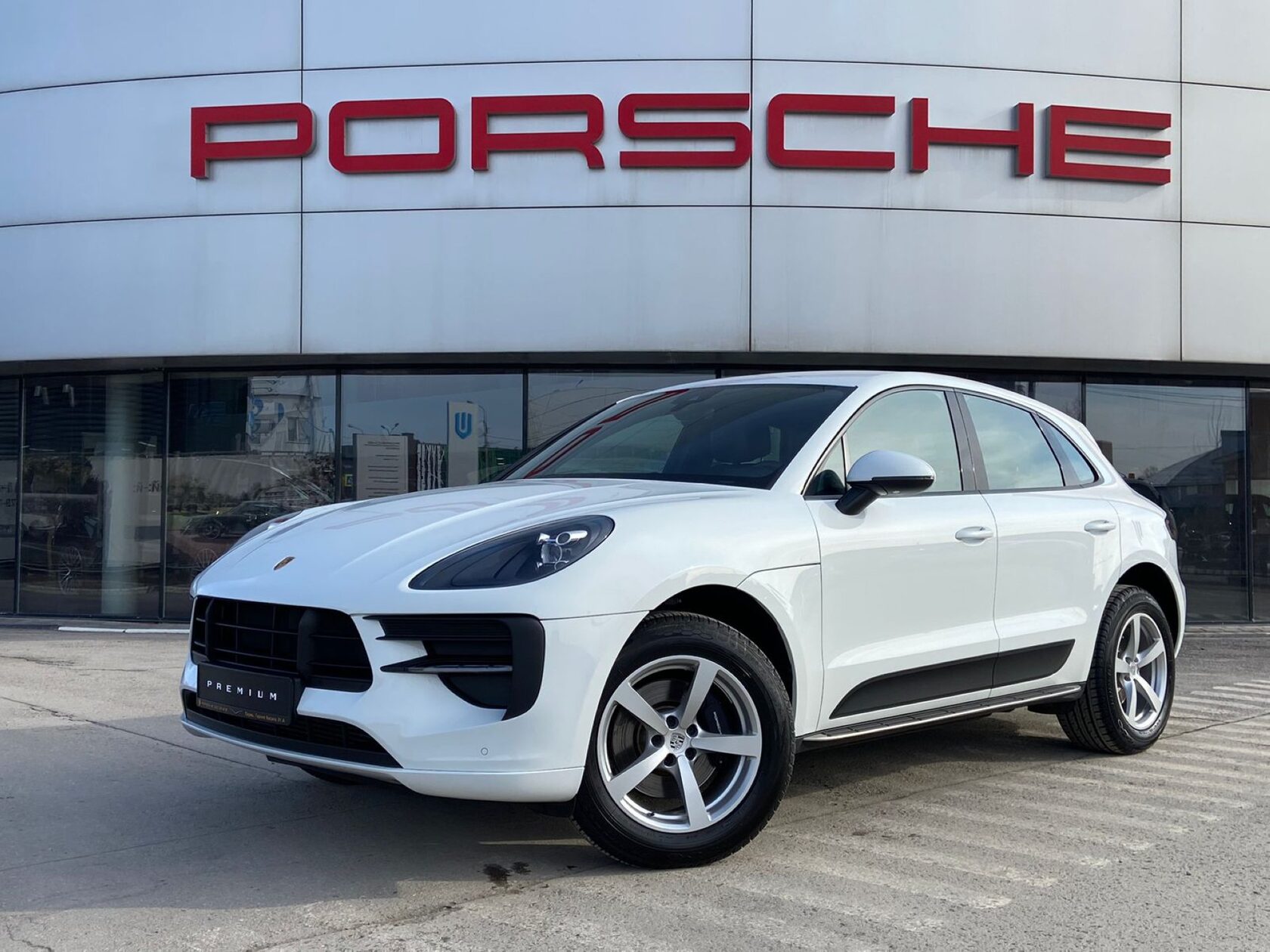 Порше макан красный. Макан пермь. Porsche macan s 2015 красный. Porsche cayenne coupe 2021. Макан пермь.