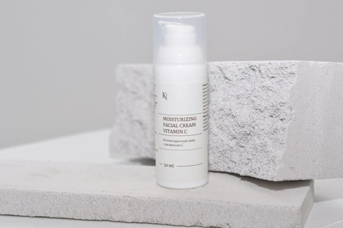 NC - новая версия тебя Moisturizing Facial Cream Vitamin C