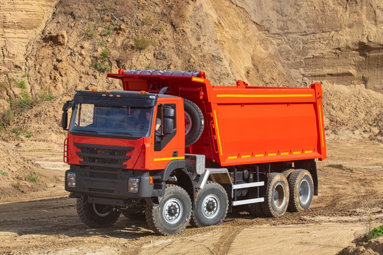 Самосвал 8х8 АМТ 752900