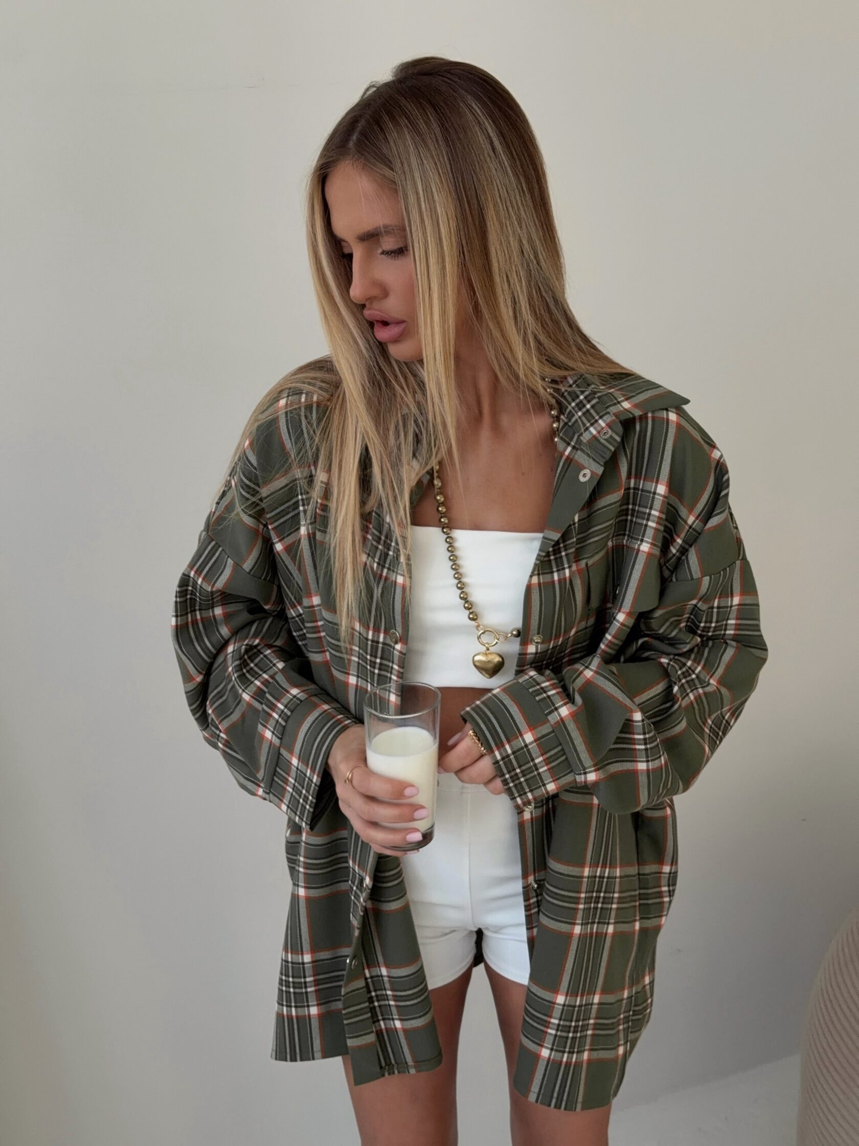 Рубашка в клетку в зеленом цвете