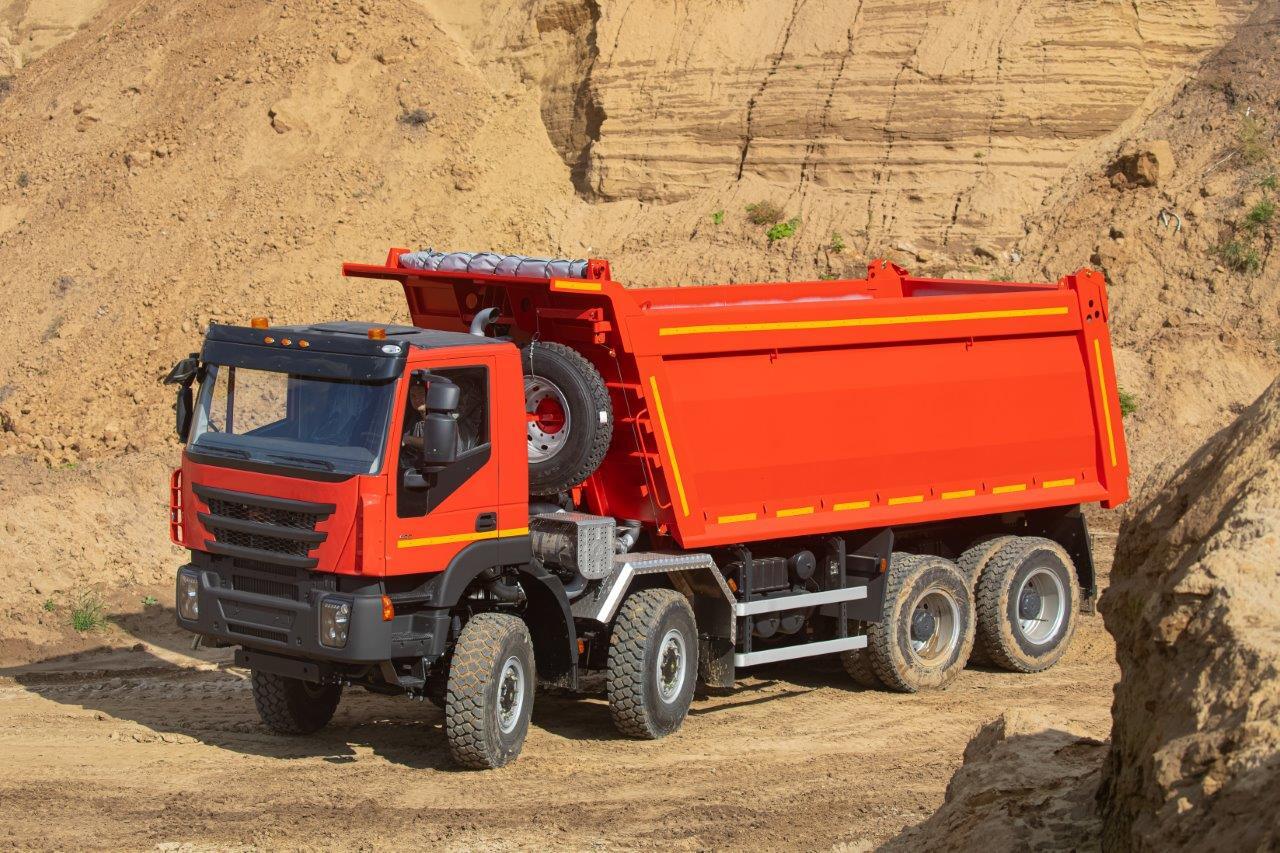 Самосвал 8х8 АМТ 752900