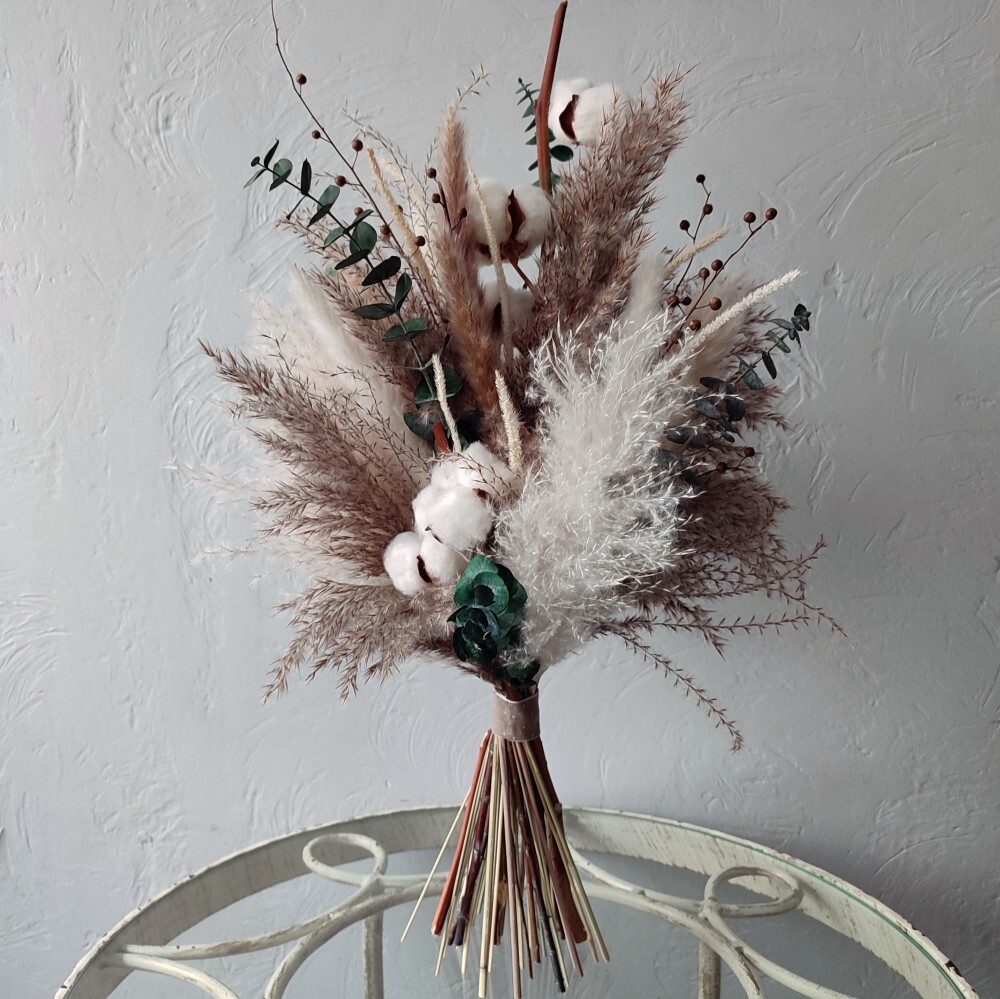 Букет из сухоцветов Строгая элегантность