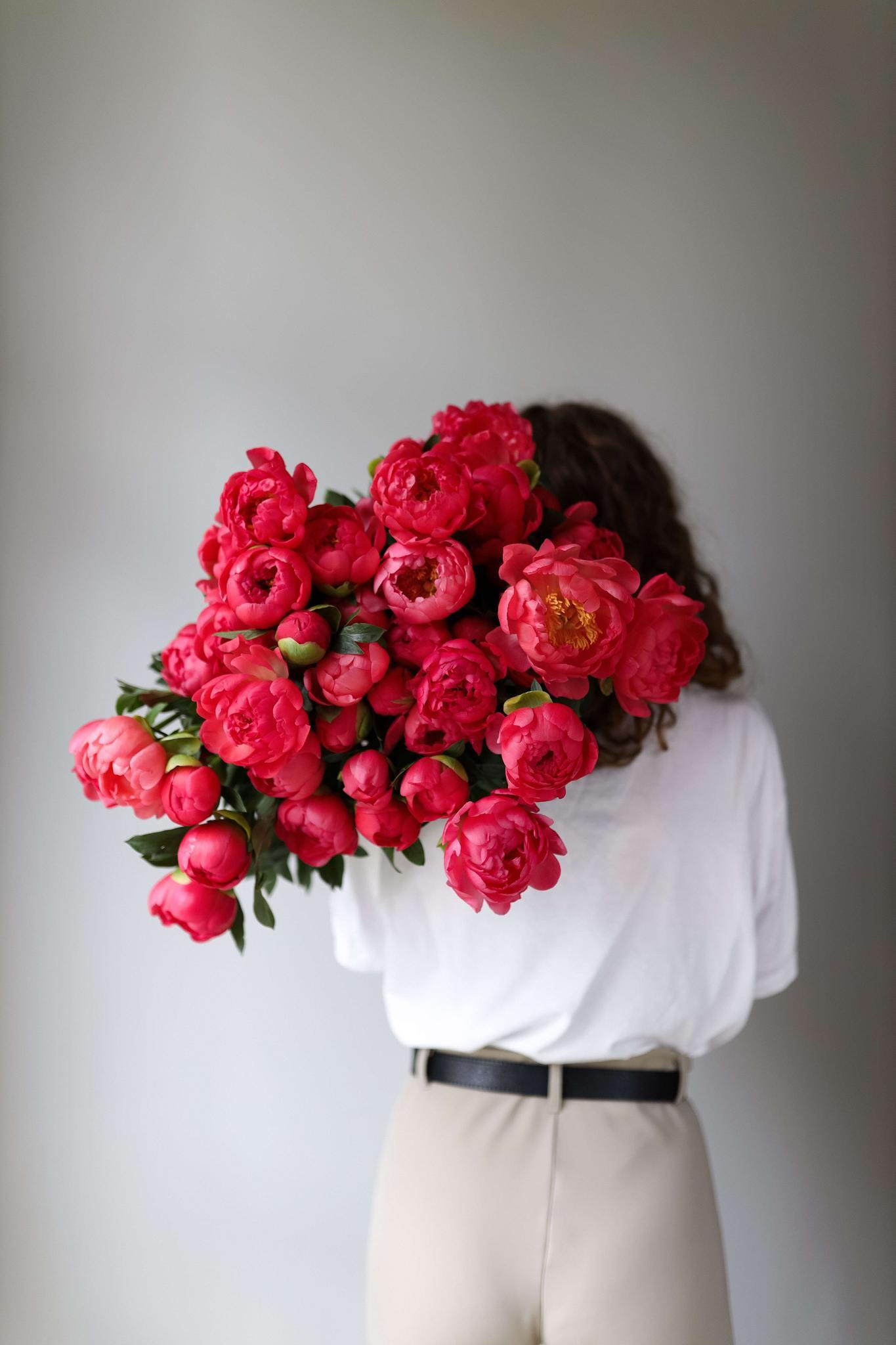 Bouquet of 101 Peonies "Coral Sharm"