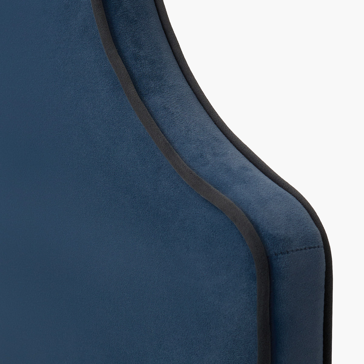 Изголовье с кантом