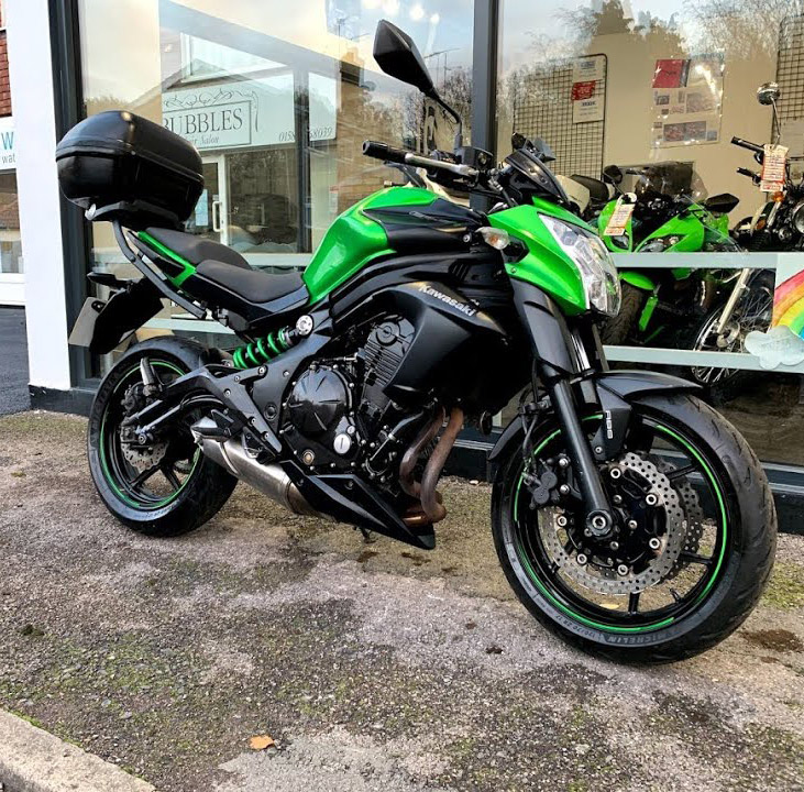 GIVI 4104FZ крепеж центрального кофра для KAWASAKI ER6N / ER6F