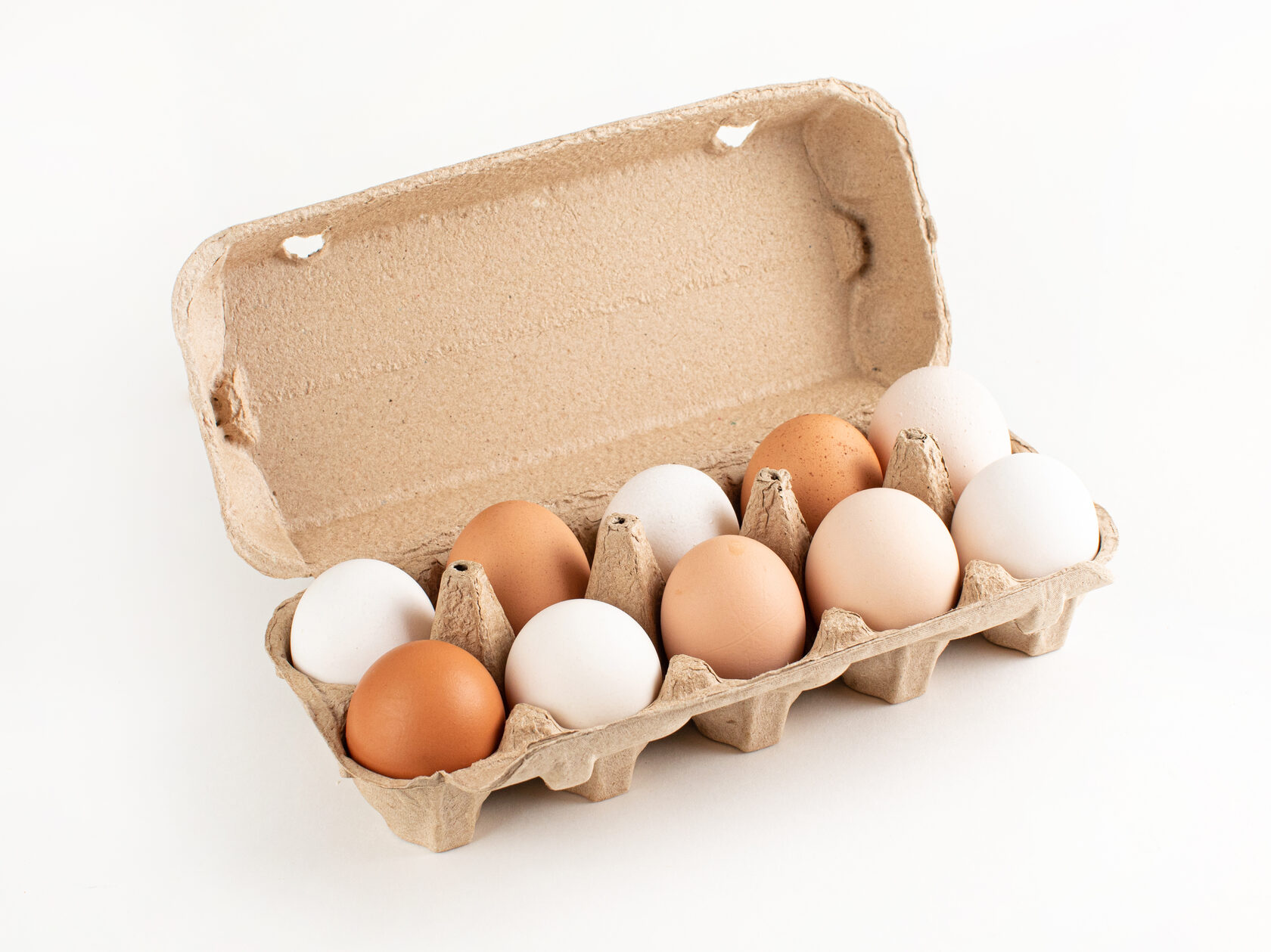 Яйцо куриное 10 шт. Фермерские яйца. Яйцо куриное 10 шт св. Яйца молодых кур. Яйцо фермерское двухжелтковое.