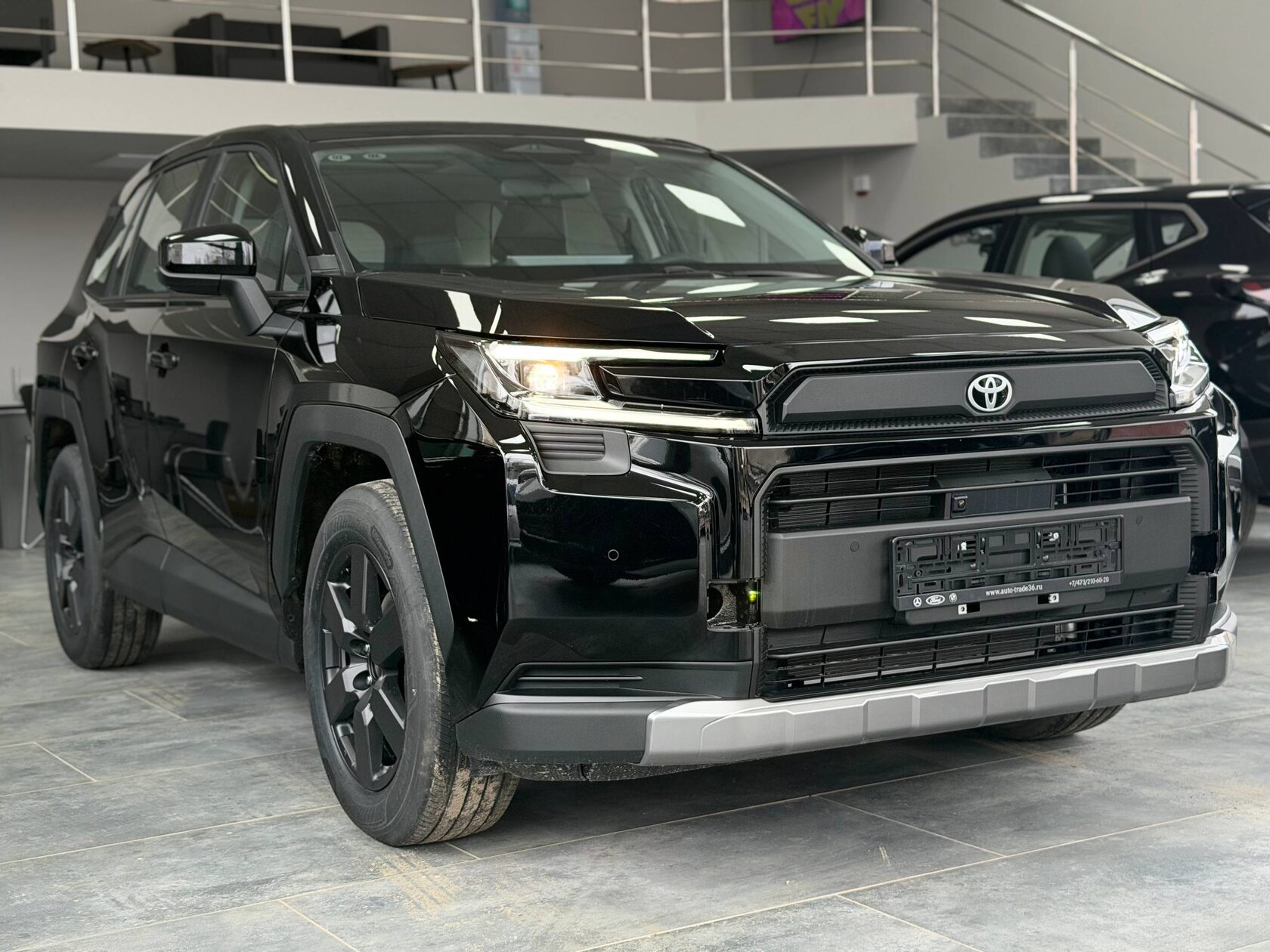 Toyota адаптирует гибриды RAV4 для сложного бездорожья