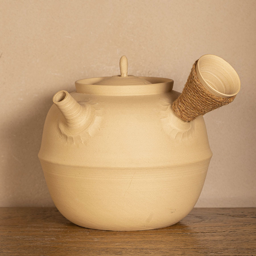 Чайник для кипячения воды чаочжоуский из белый глины для правой руки