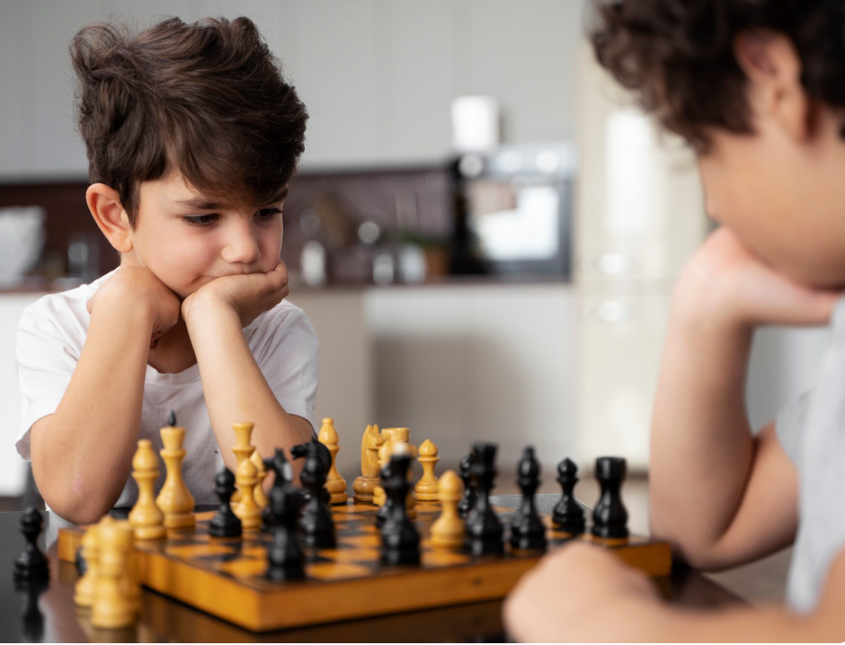 Шахматная студия «Ладья» (4-14 лет)