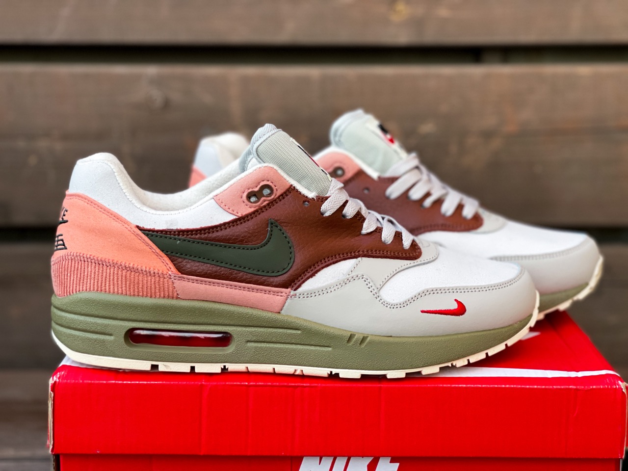 nike air max 1 amsterdam stockx