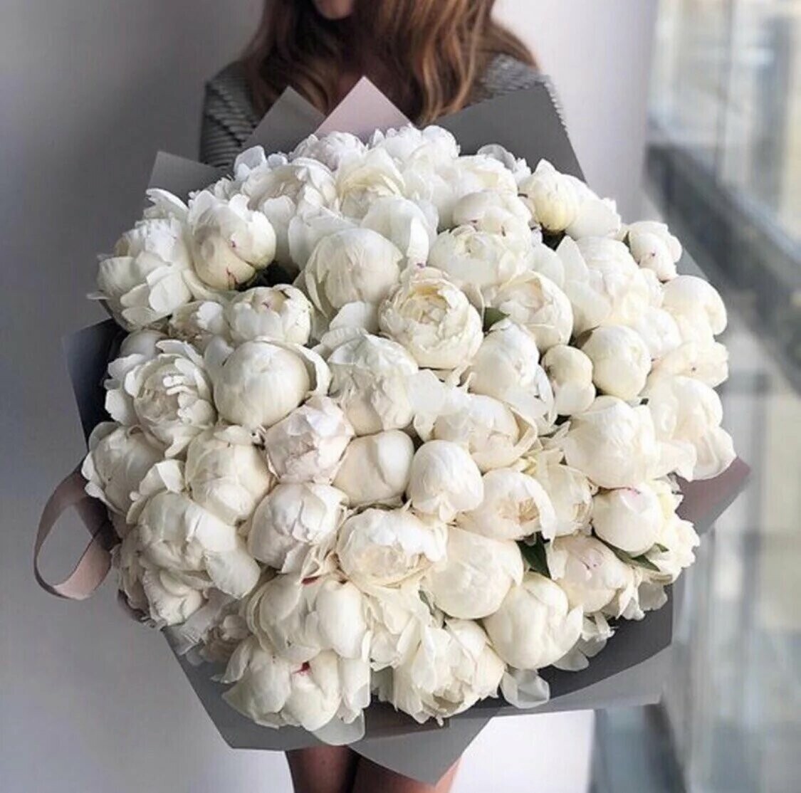 Bouquet of 51 Peonies "Dushes Nomur"