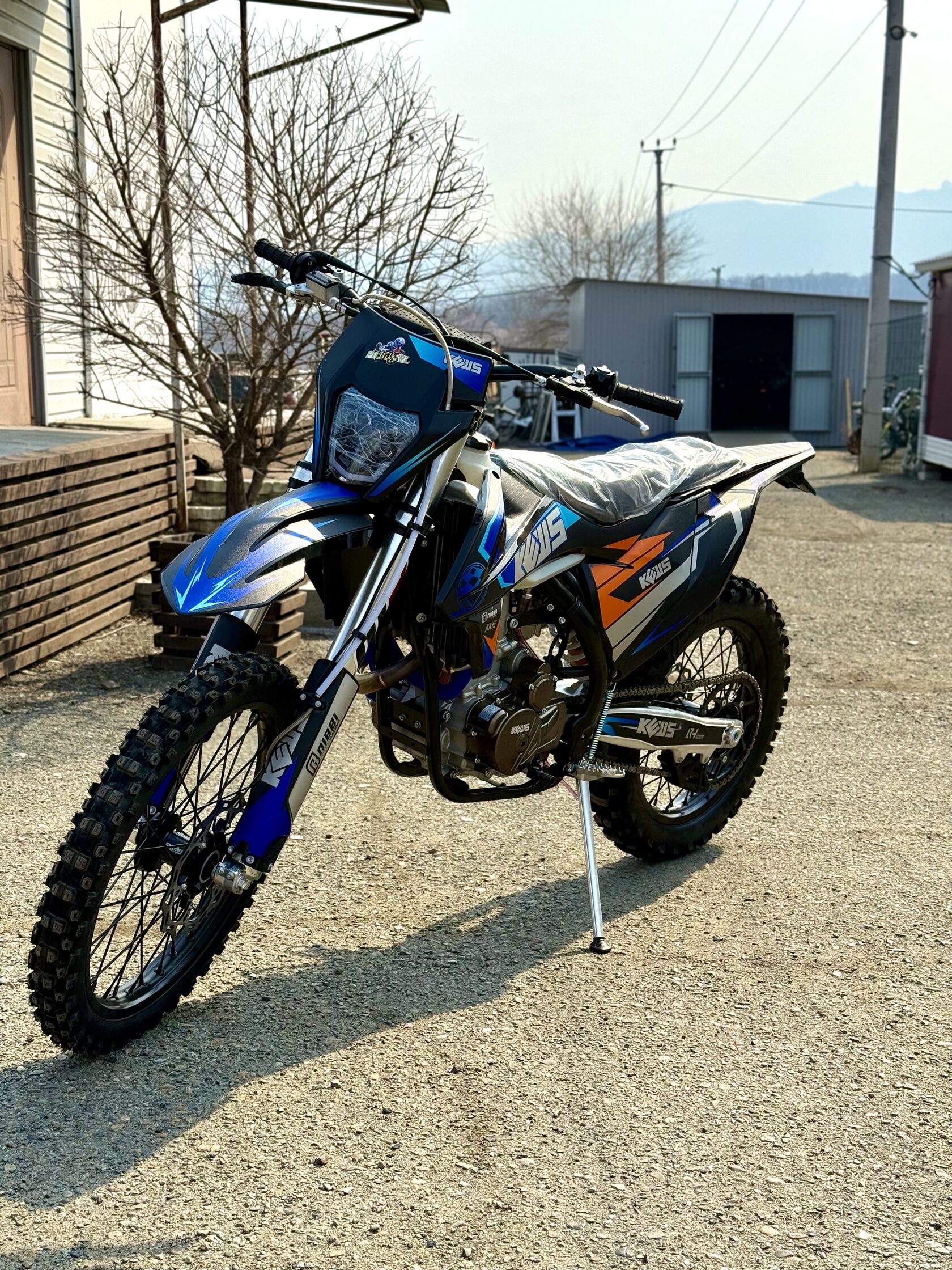 Мотоцикл KEWS K16 YBS300