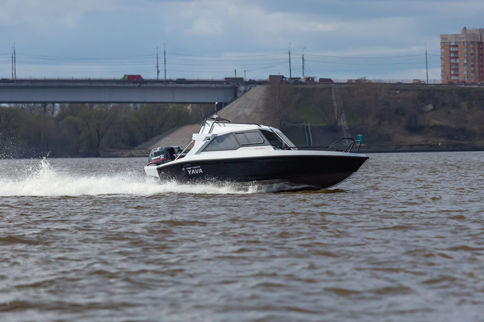 VBOATS YAVA XL COB