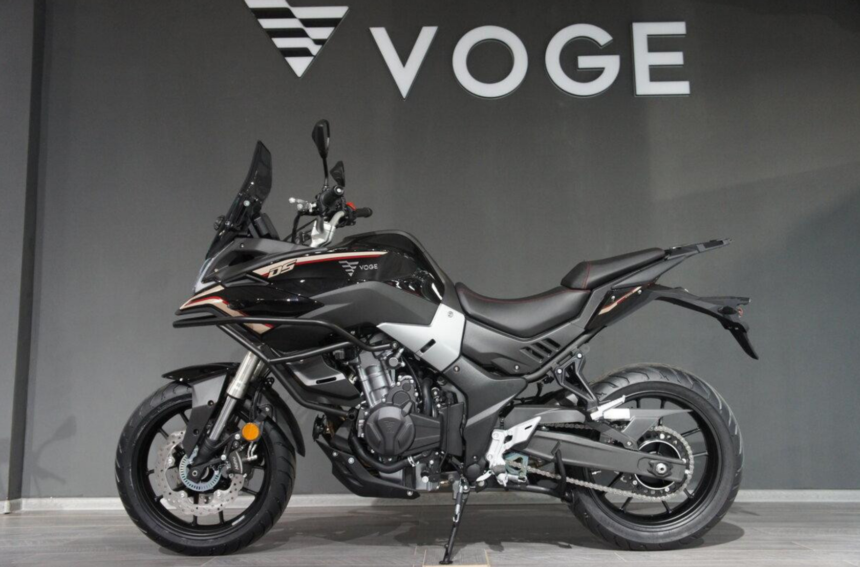 Мотоцикл vogue cu525. Vogue 500ds. Мотоцикл Vogue 500. Мотоцикл Vogue 500ds x. Voge 500ds x 2023.