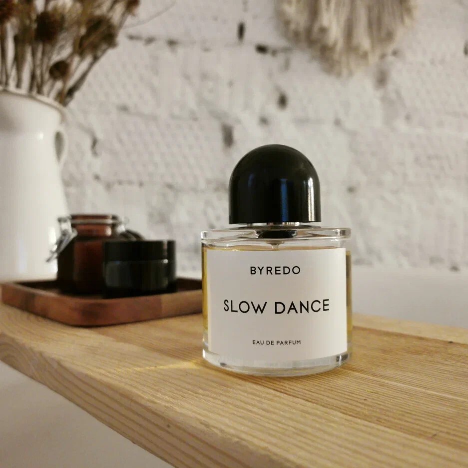 Byredo bal d afrique 100ml. Byredo Mohave Ghost. Byredo Mojave Ghost. Byredo Slow Dance. Byredo Mojave Ghost Ноты аромата.