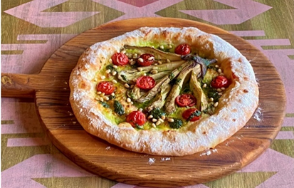 Бадриджани с томатами черри и соусом песто