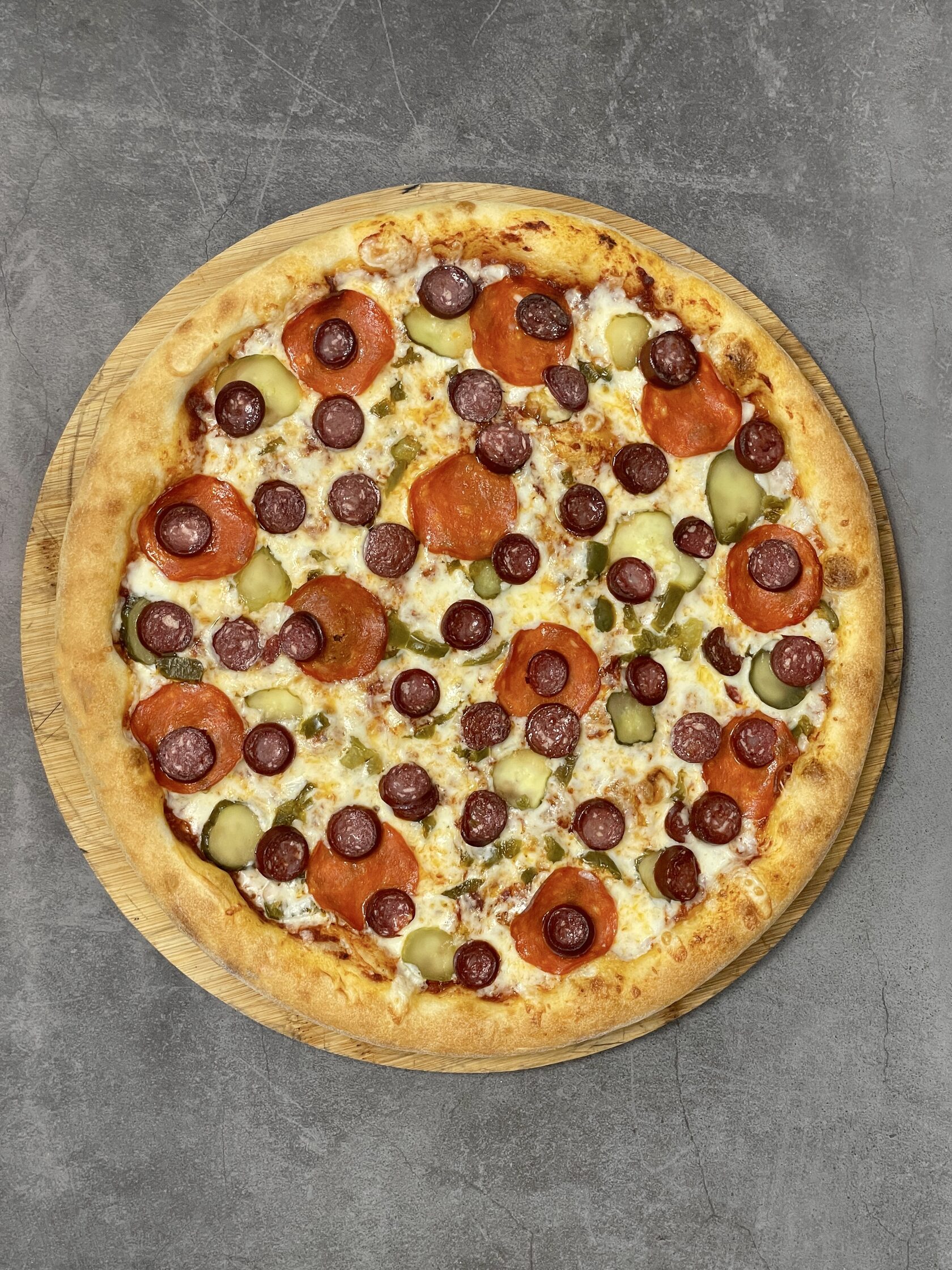 я хочу пиццу с перцем луком пепперони и оливками фото 35